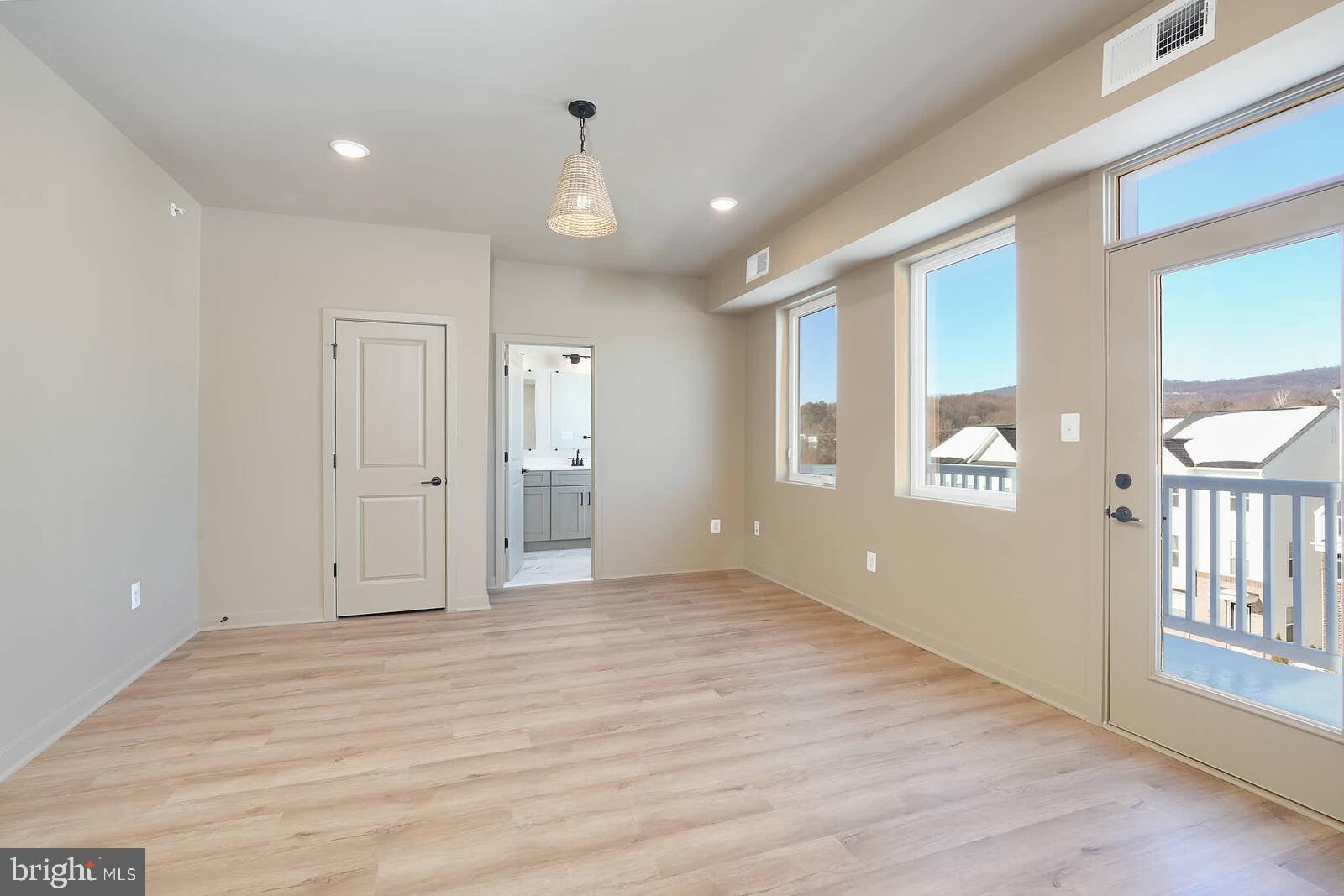 GAMBRILL GLENN - Residential