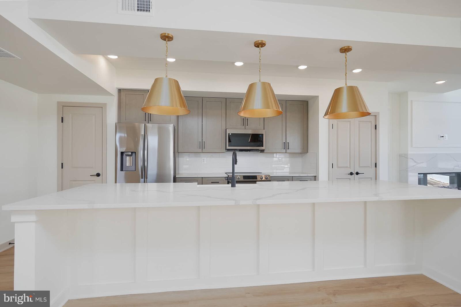 GAMBRILL GLENN - Residential