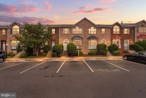 Photo of 46606 Silhouette Square, STERLING, VA 20164 (MLS # VALO2135648)
