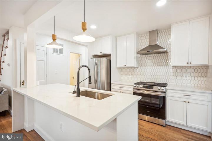 HUNTINGTON TERRACE - Residential Lease