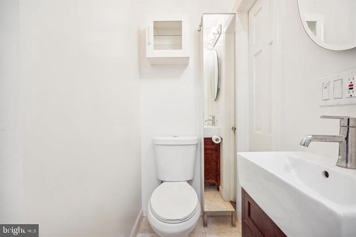 HUNTINGTON TERRACE - Residential Lease