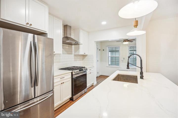 HUNTINGTON TERRACE - Residential Lease