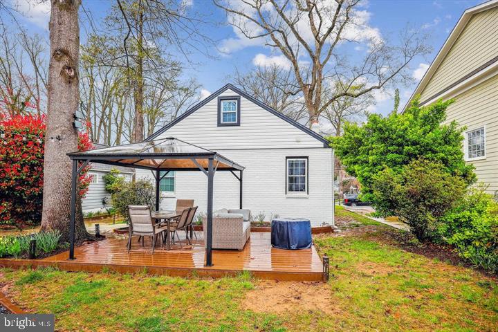 HUNTINGTON TERRACE - Residential Lease