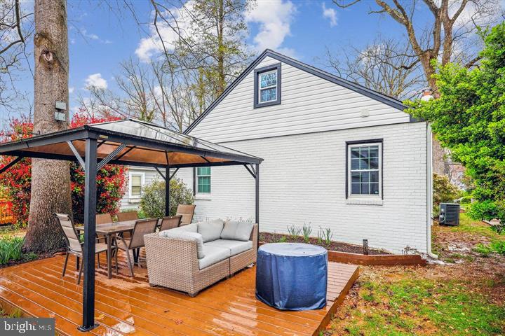 HUNTINGTON TERRACE - Residential Lease