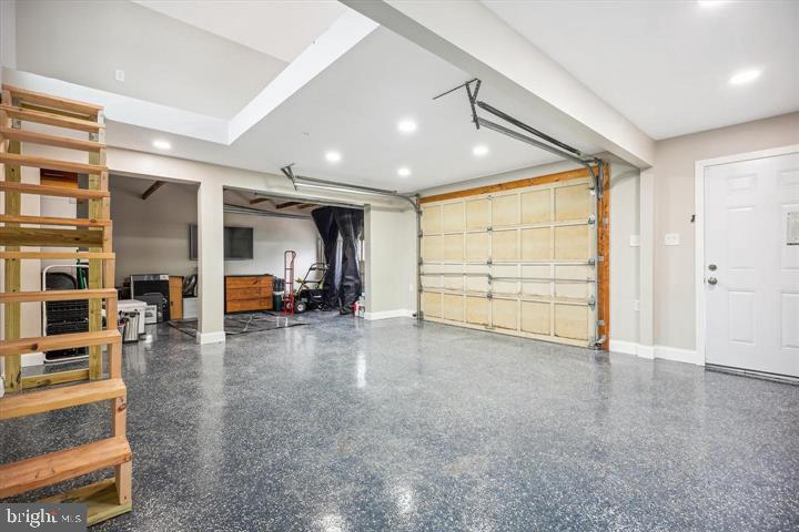 HUNTINGTON TERRACE - Residential Lease