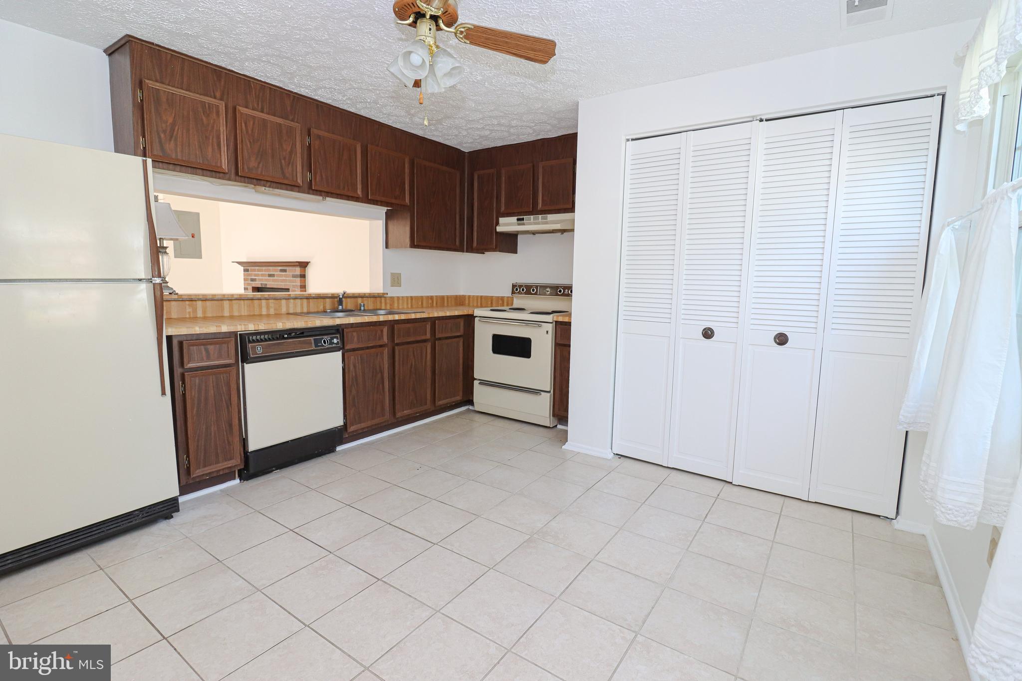 ROLLINGWOOD VILLAGE - Residential