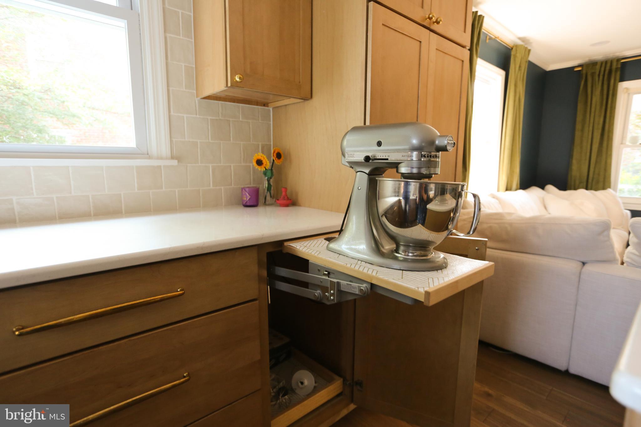 JEFFERSON MANOR - Residential