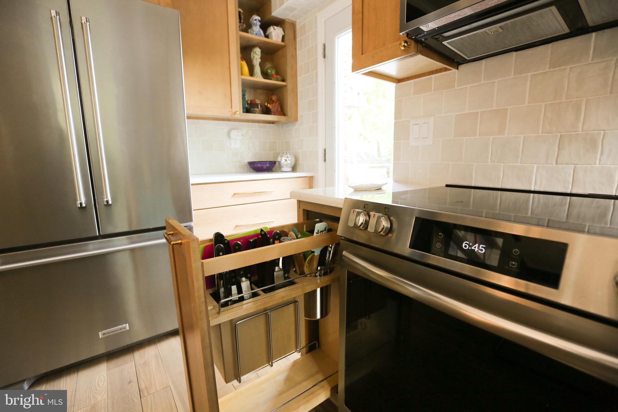 JEFFERSON MANOR - Residential