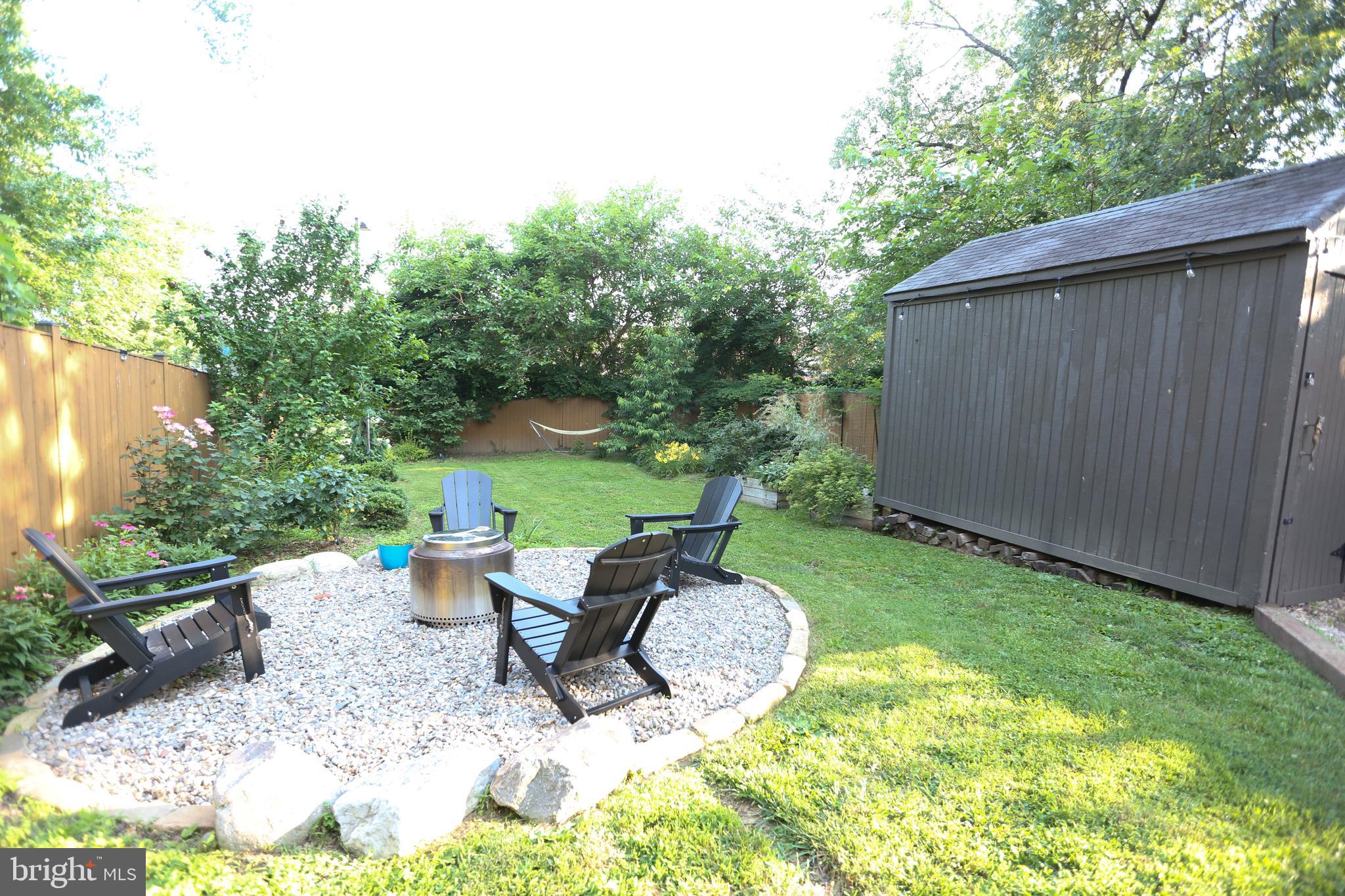 JEFFERSON MANOR - Residential