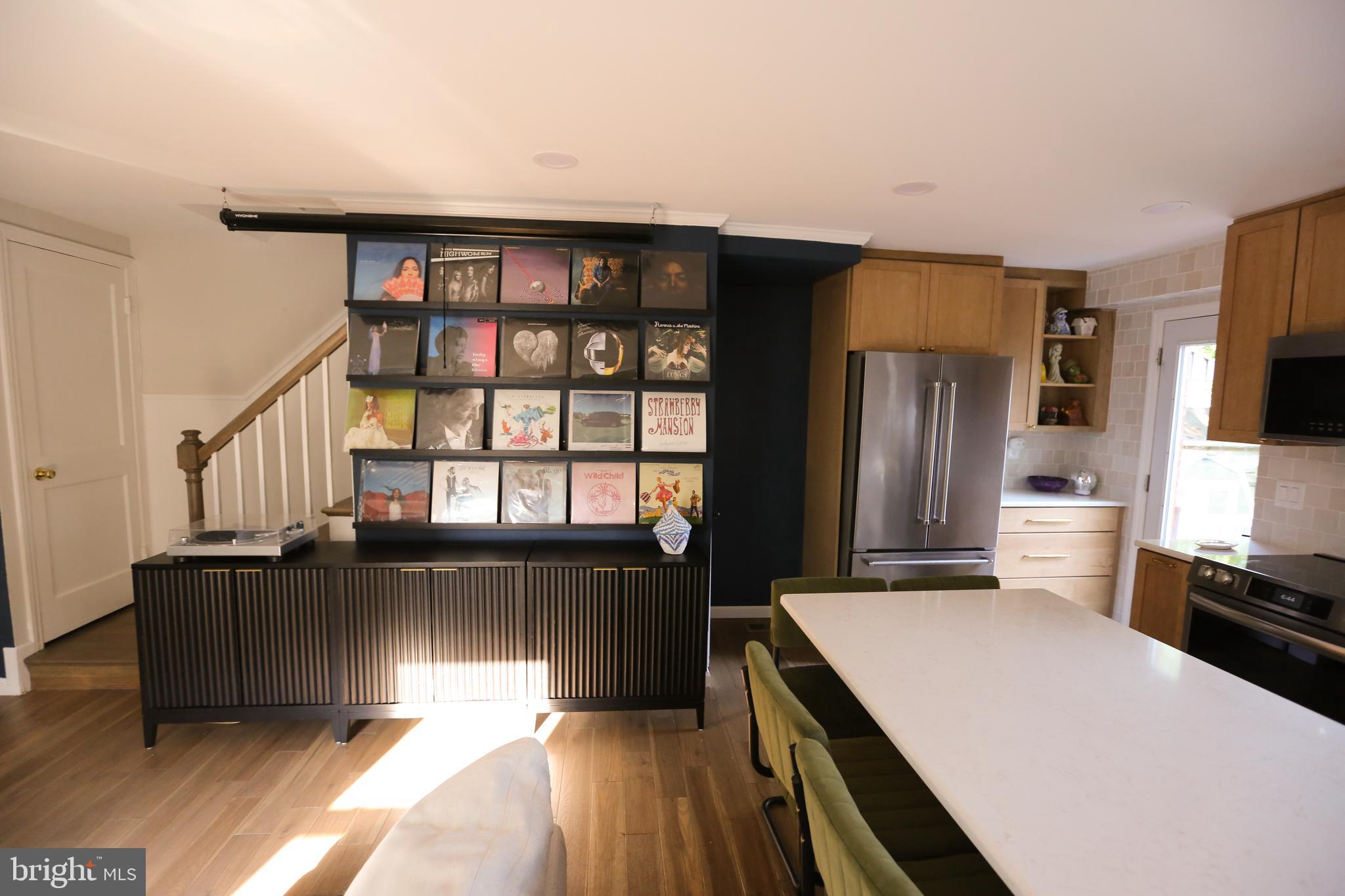 JEFFERSON MANOR - Residential