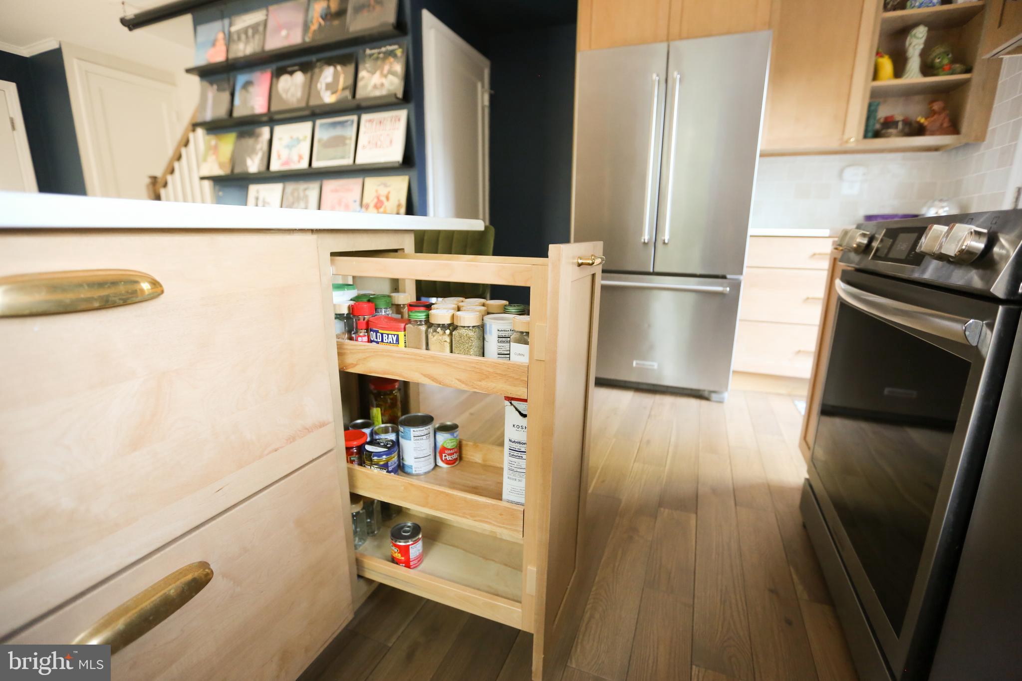 JEFFERSON MANOR - Residential