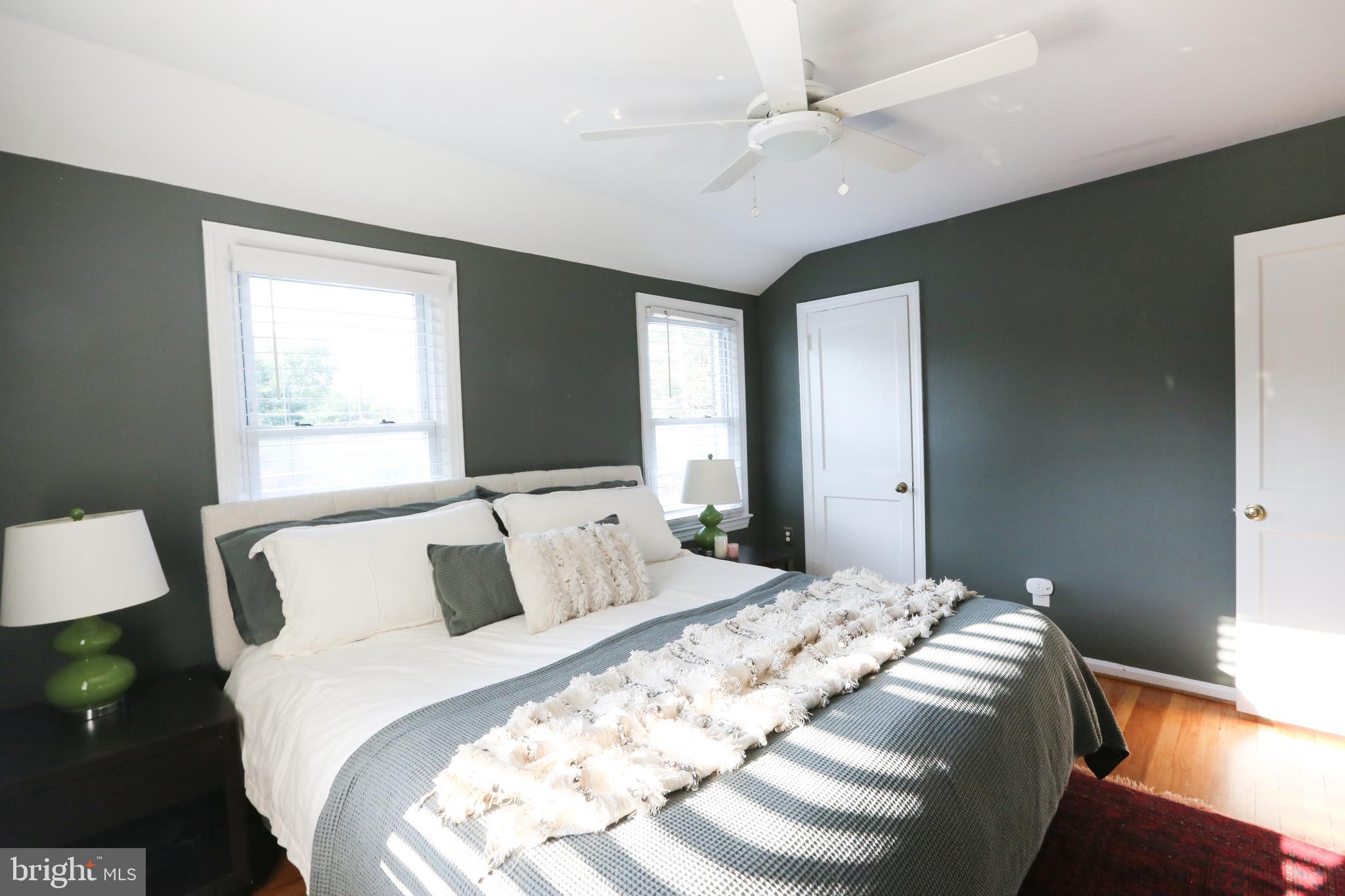 JEFFERSON MANOR - Residential