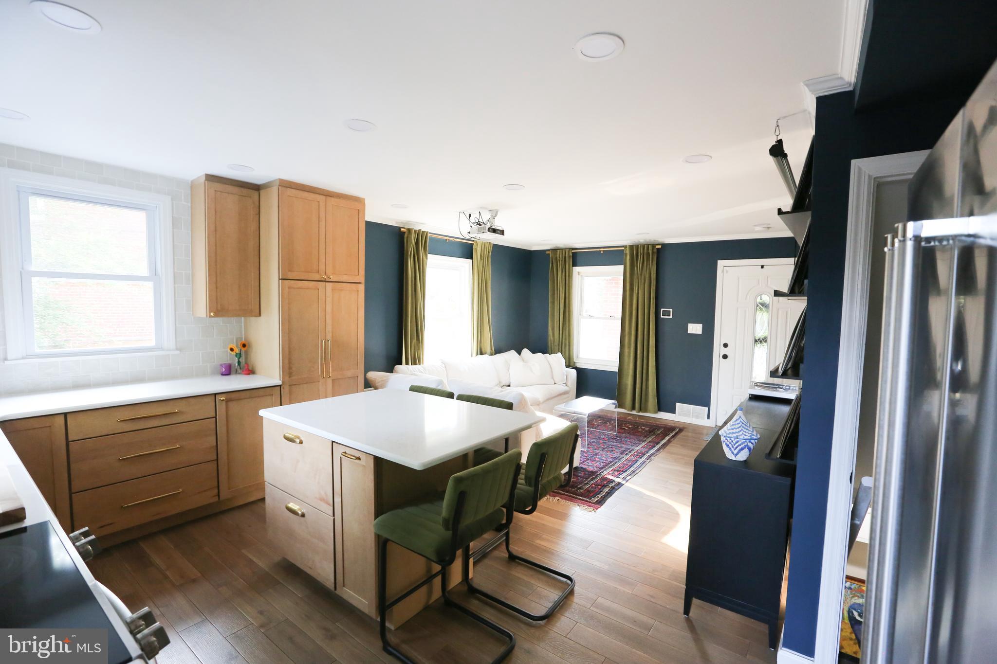 JEFFERSON MANOR - Residential