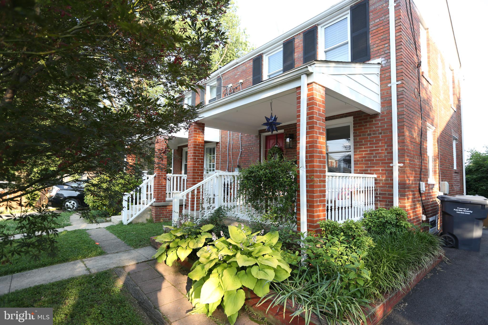 JEFFERSON MANOR - Residential