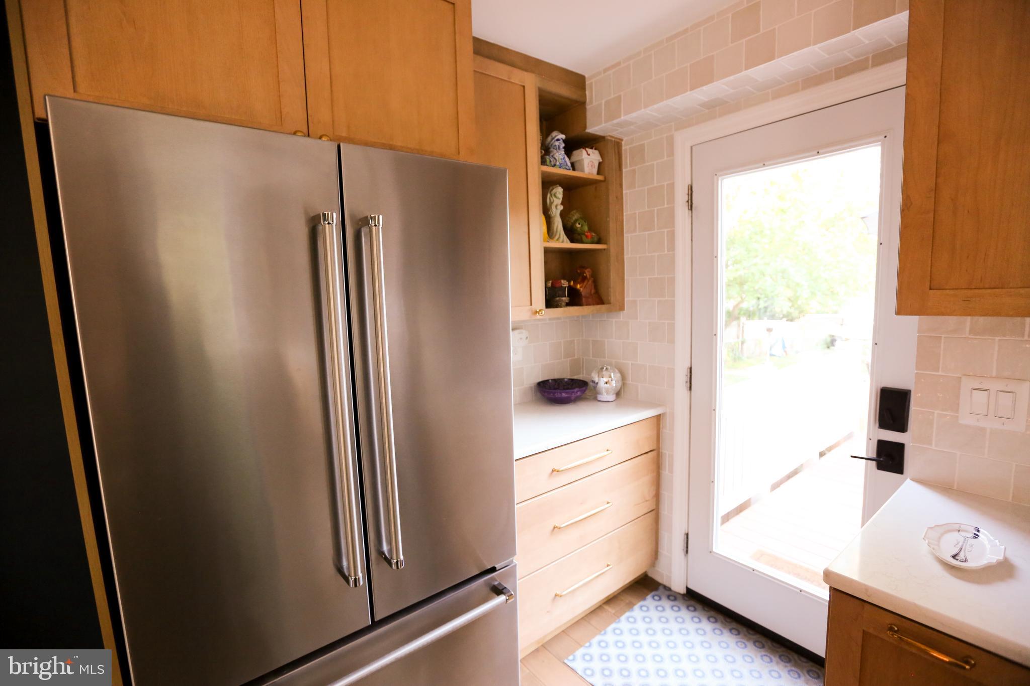 JEFFERSON MANOR - Residential