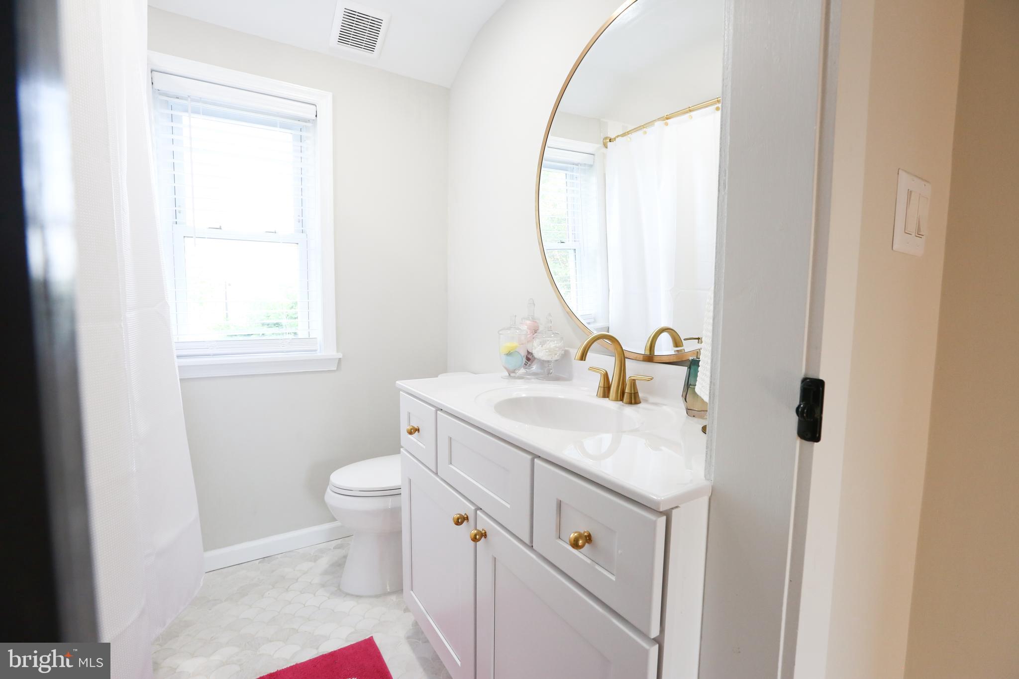 JEFFERSON MANOR - Residential