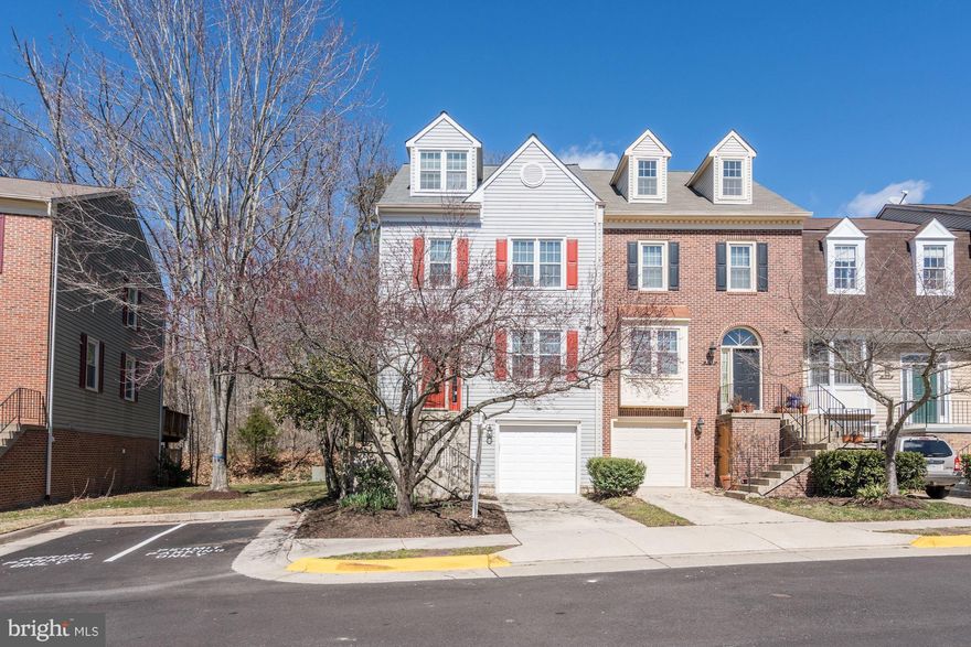 Renovated 4 Level  End Townhouse, 1 Car Garage, Kitchen redesigned and renovated in 2017, Bosch Appliances, Dual Zone Wine Chiller. 2 half baths updated March 2018. Both full baths  and HVAC system updated.  4th level Loft is perfect for home office. Huge deck and a fenced in patio overlooking Park. Easy access to I-95, Springfield Metro, Fort Belvoir.....