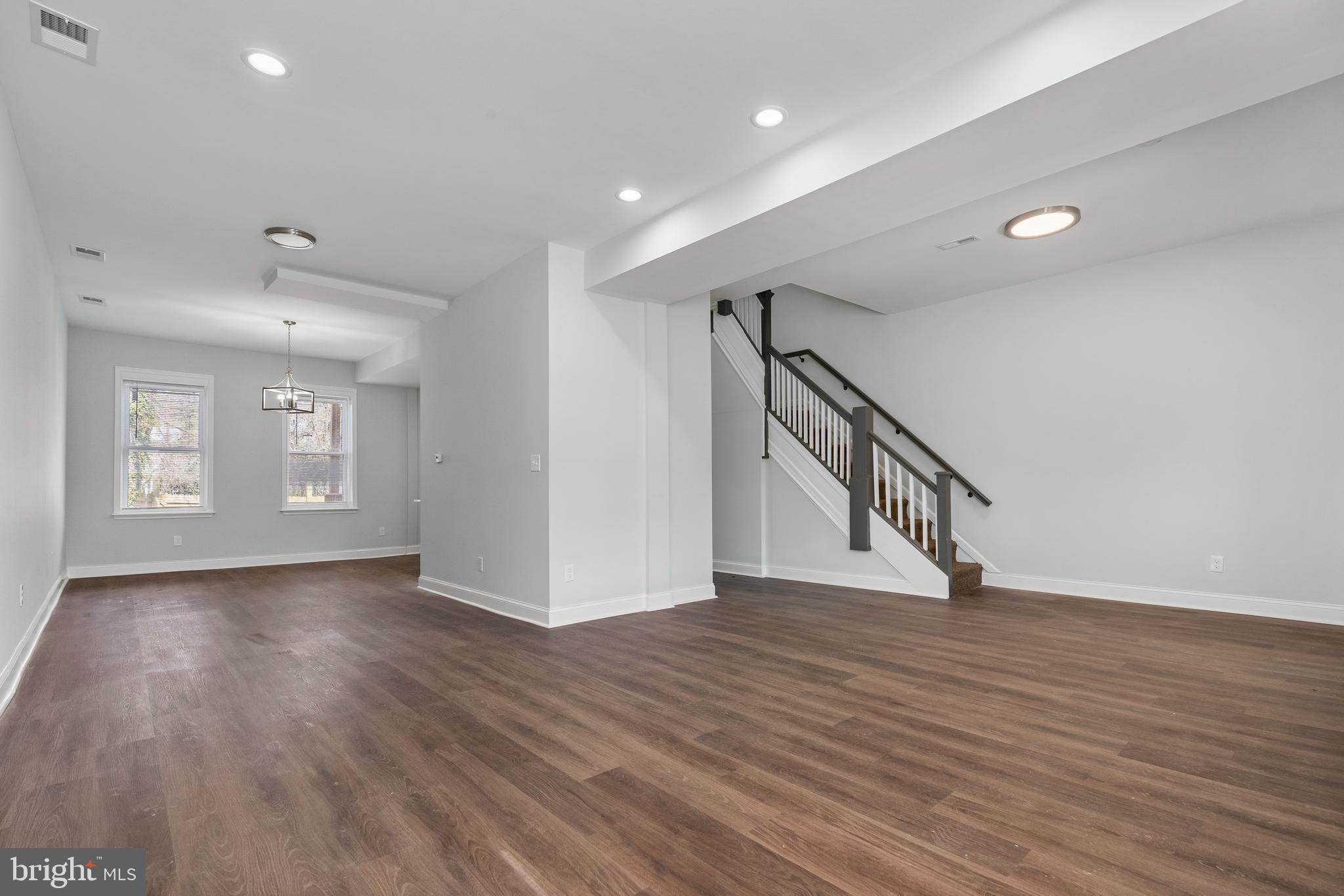 GREENSPRING - Residential