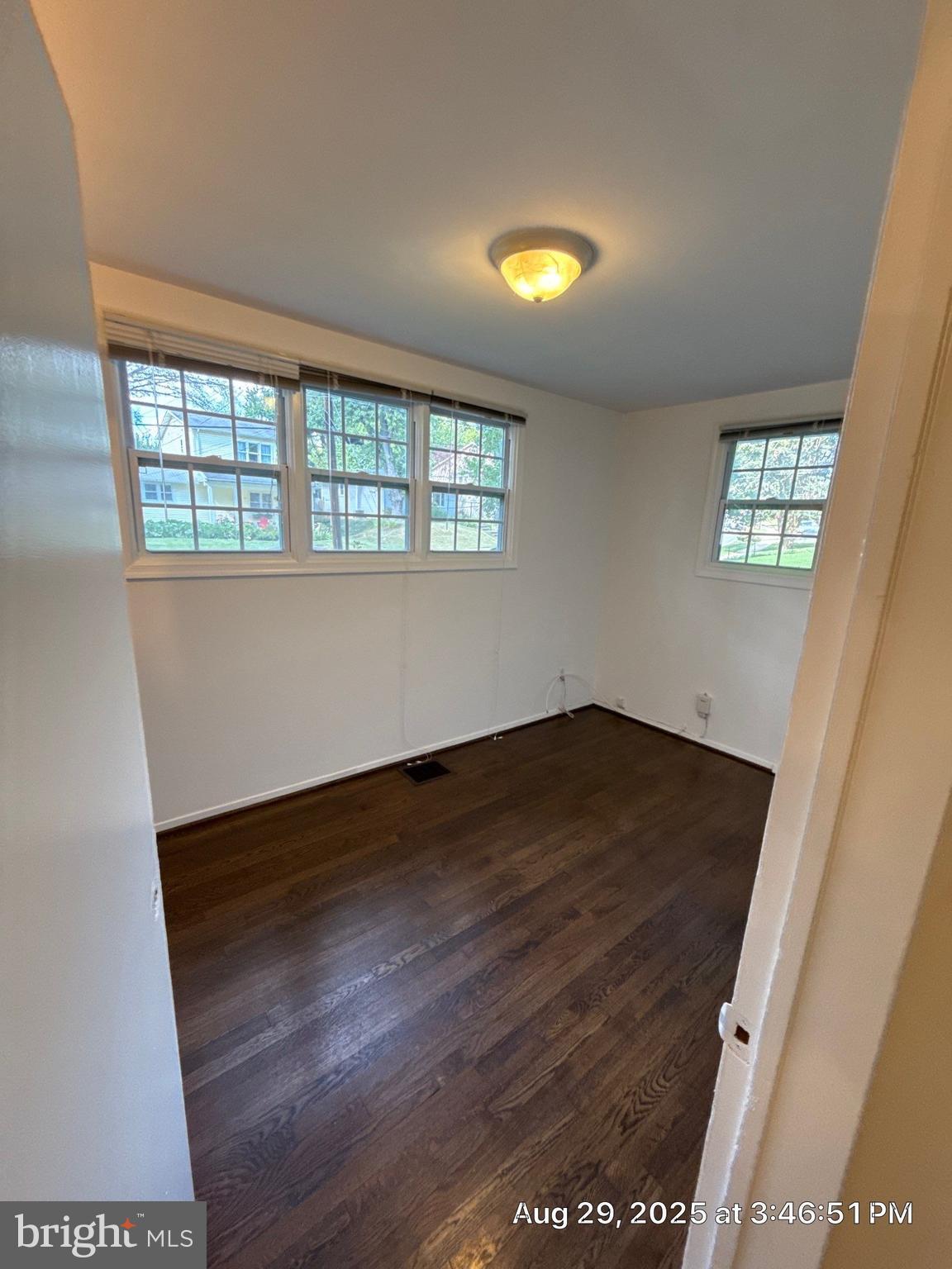 ROCK CREEK PALISADES - Residential Lease