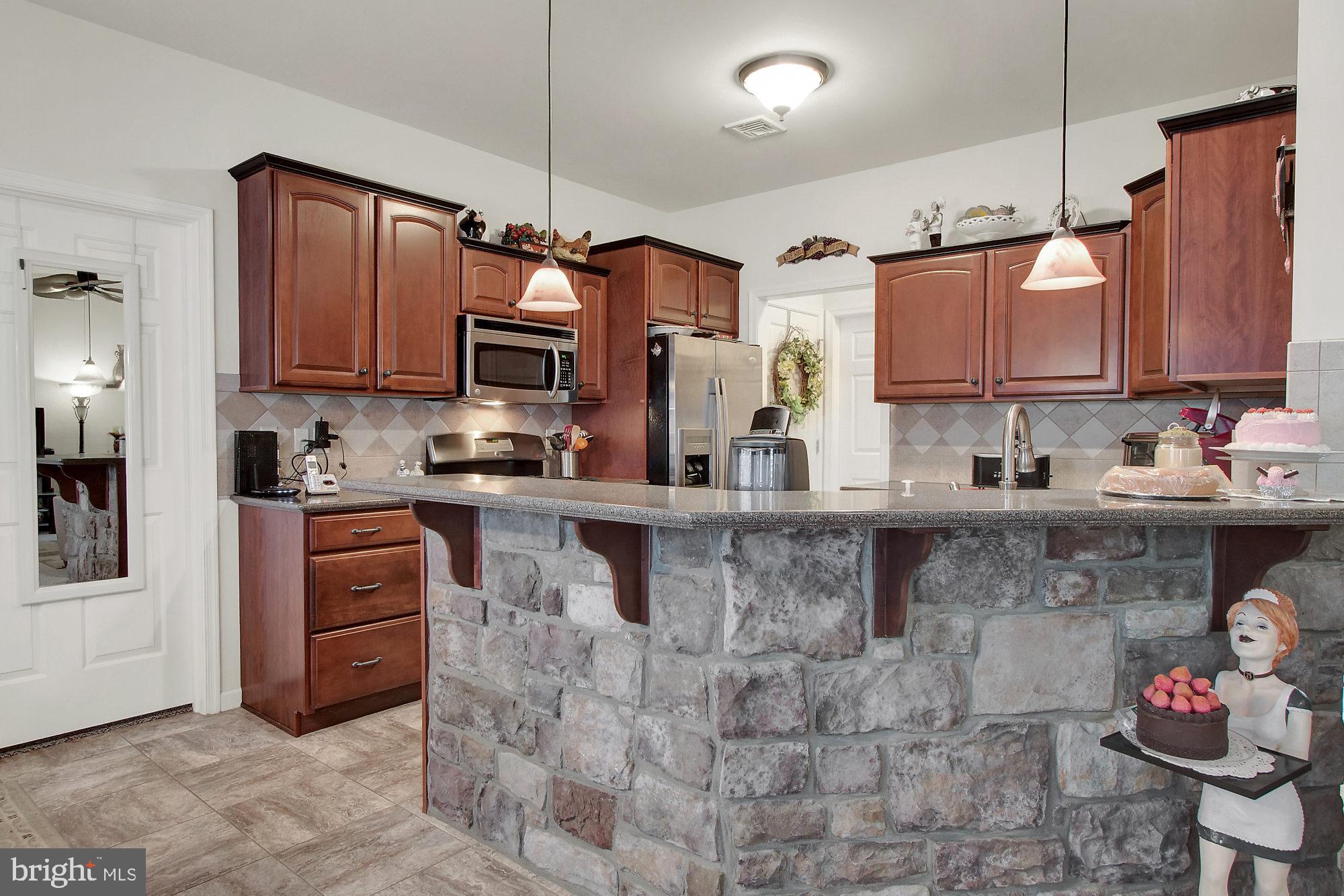 STONECROFT VILLAGE - Residential