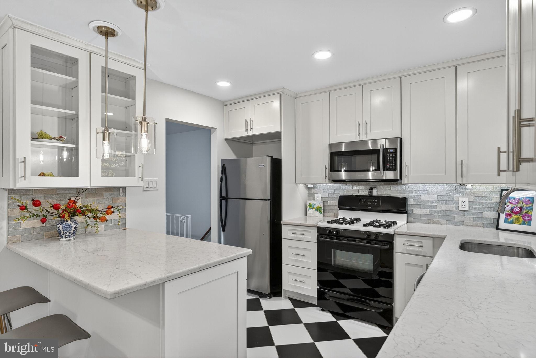 BROOKFIELD - Residential Lease