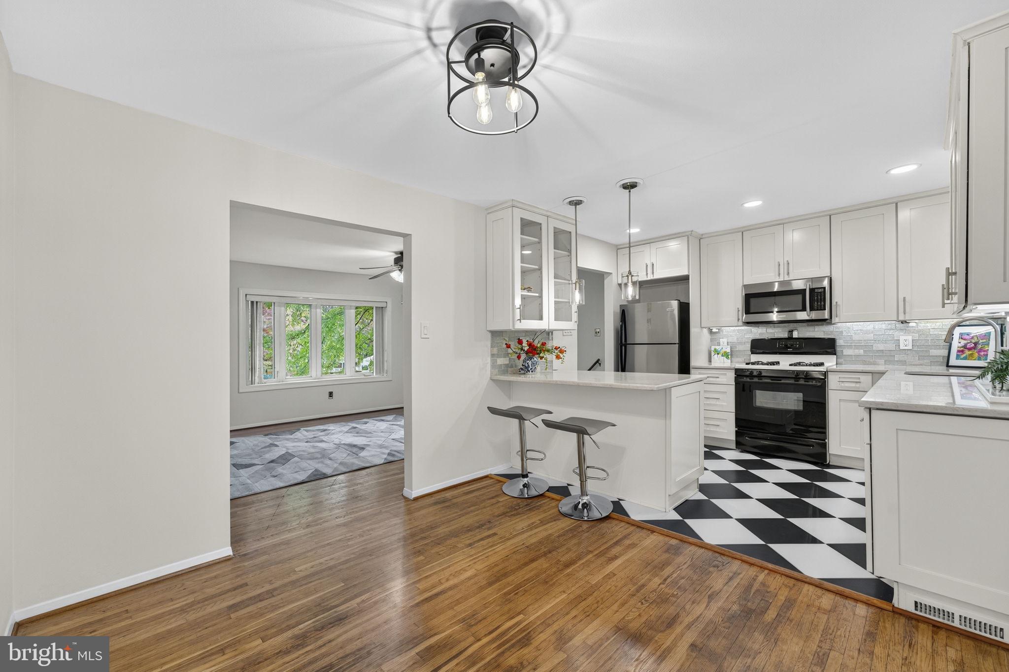 BROOKFIELD - Residential Lease