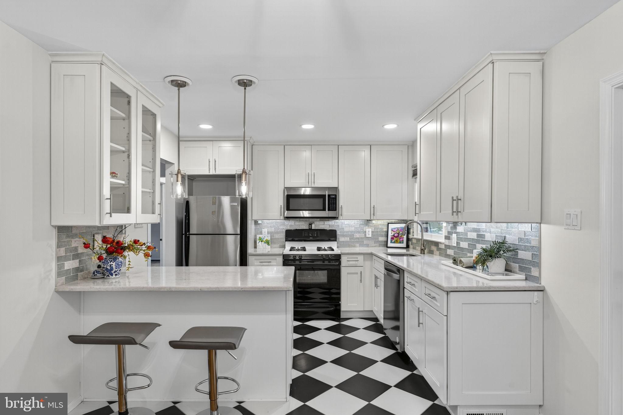 BROOKFIELD - Residential Lease