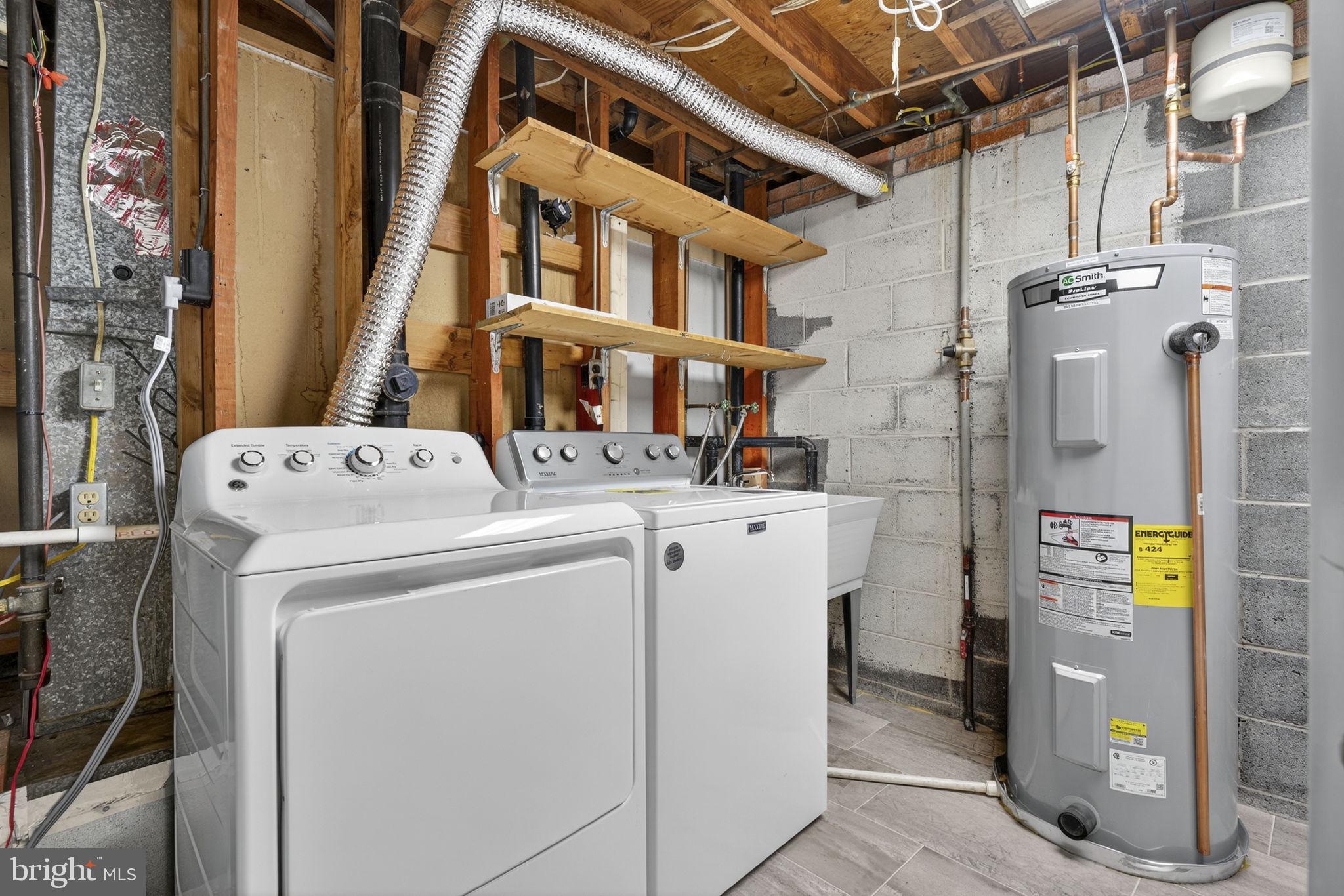 BROOKFIELD - Residential Lease