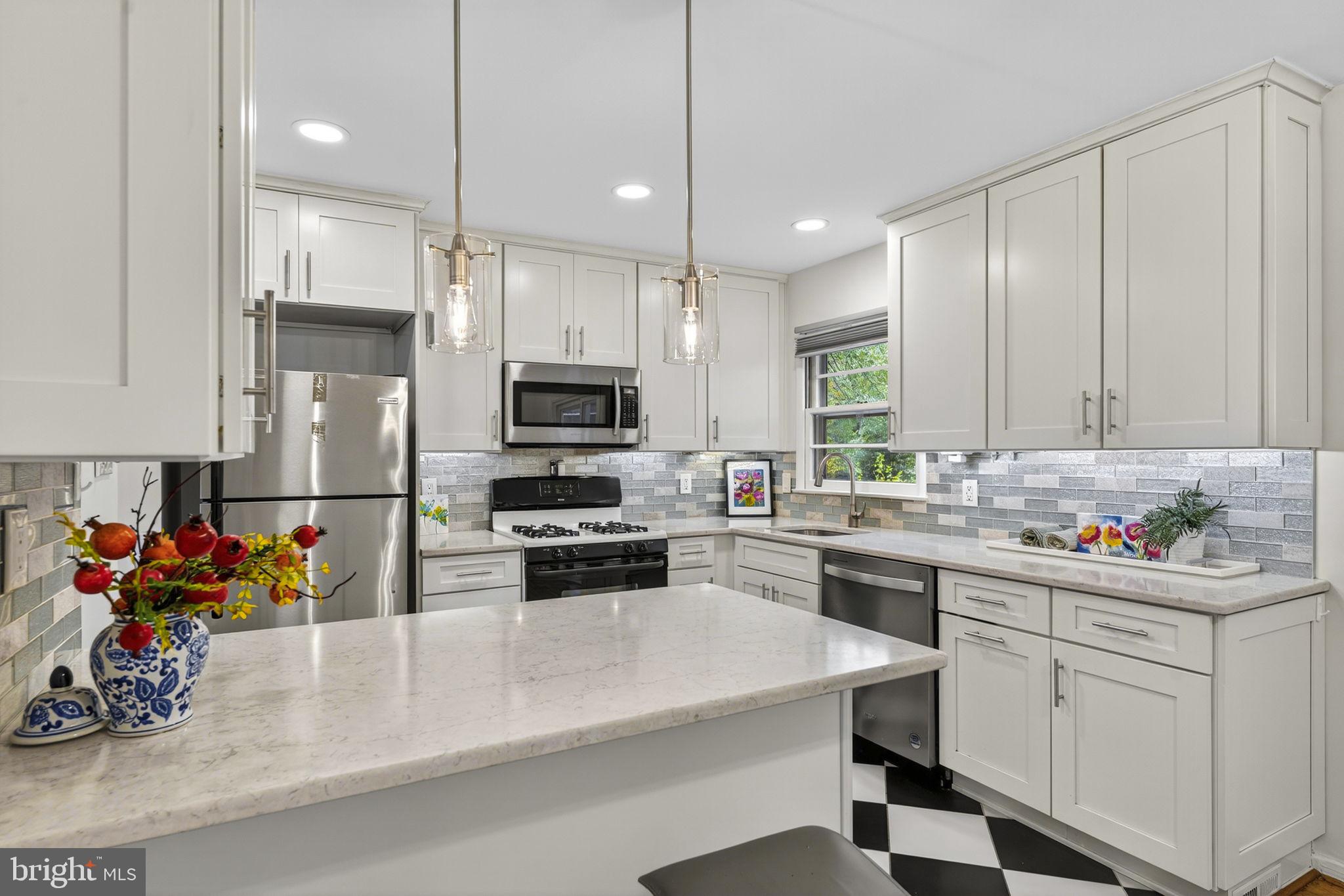 BROOKFIELD - Residential Lease