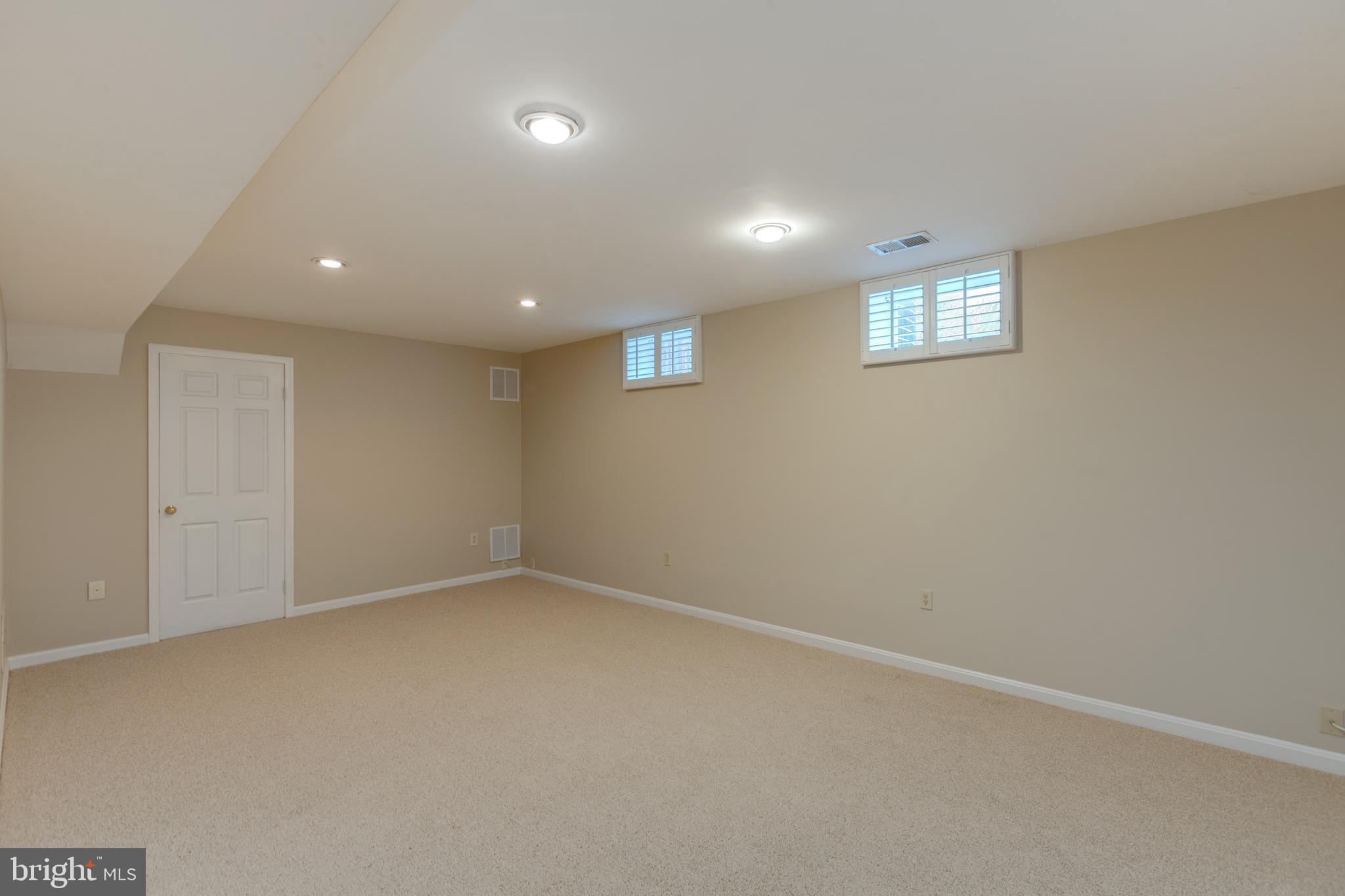 HAWTHORNE ESTATES - Residential