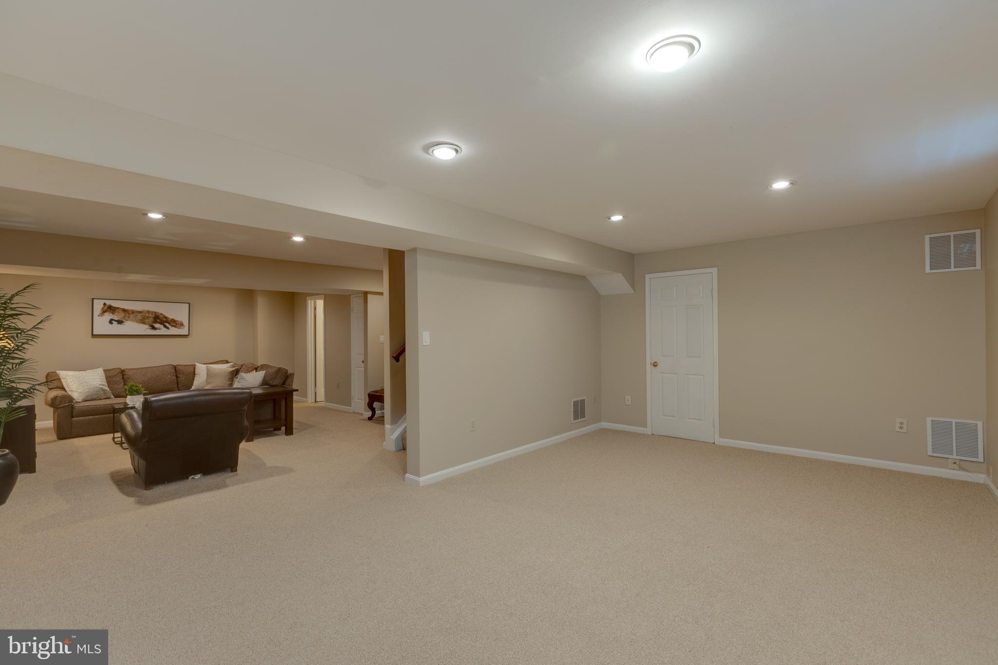HAWTHORNE ESTATES - Residential