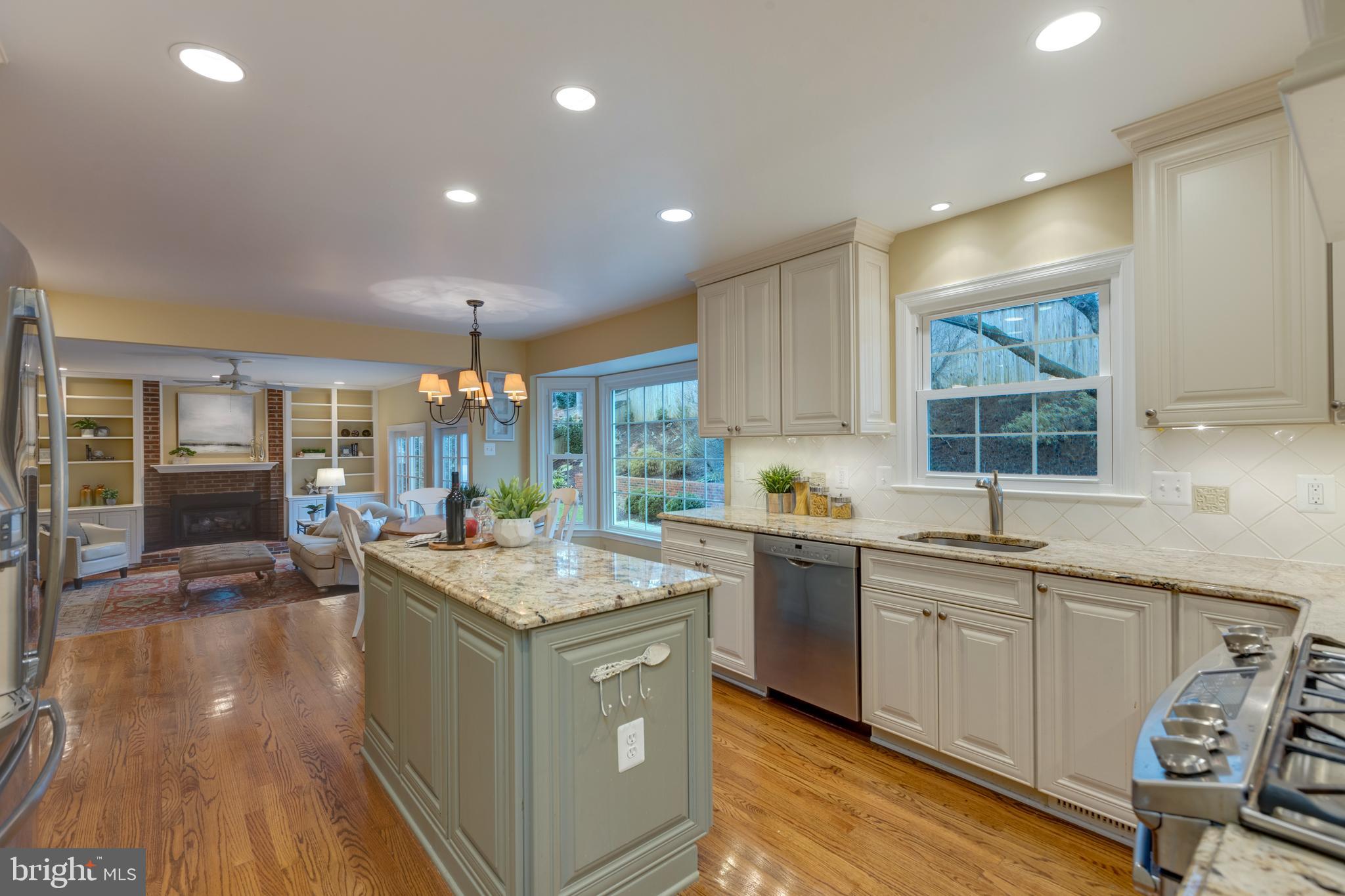HAWTHORNE ESTATES - Residential