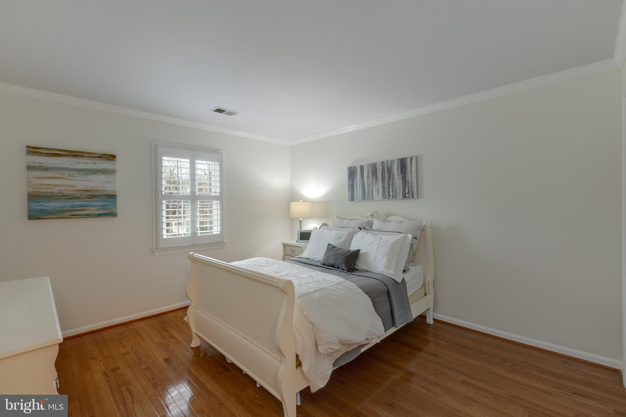 HAWTHORNE ESTATES - Residential