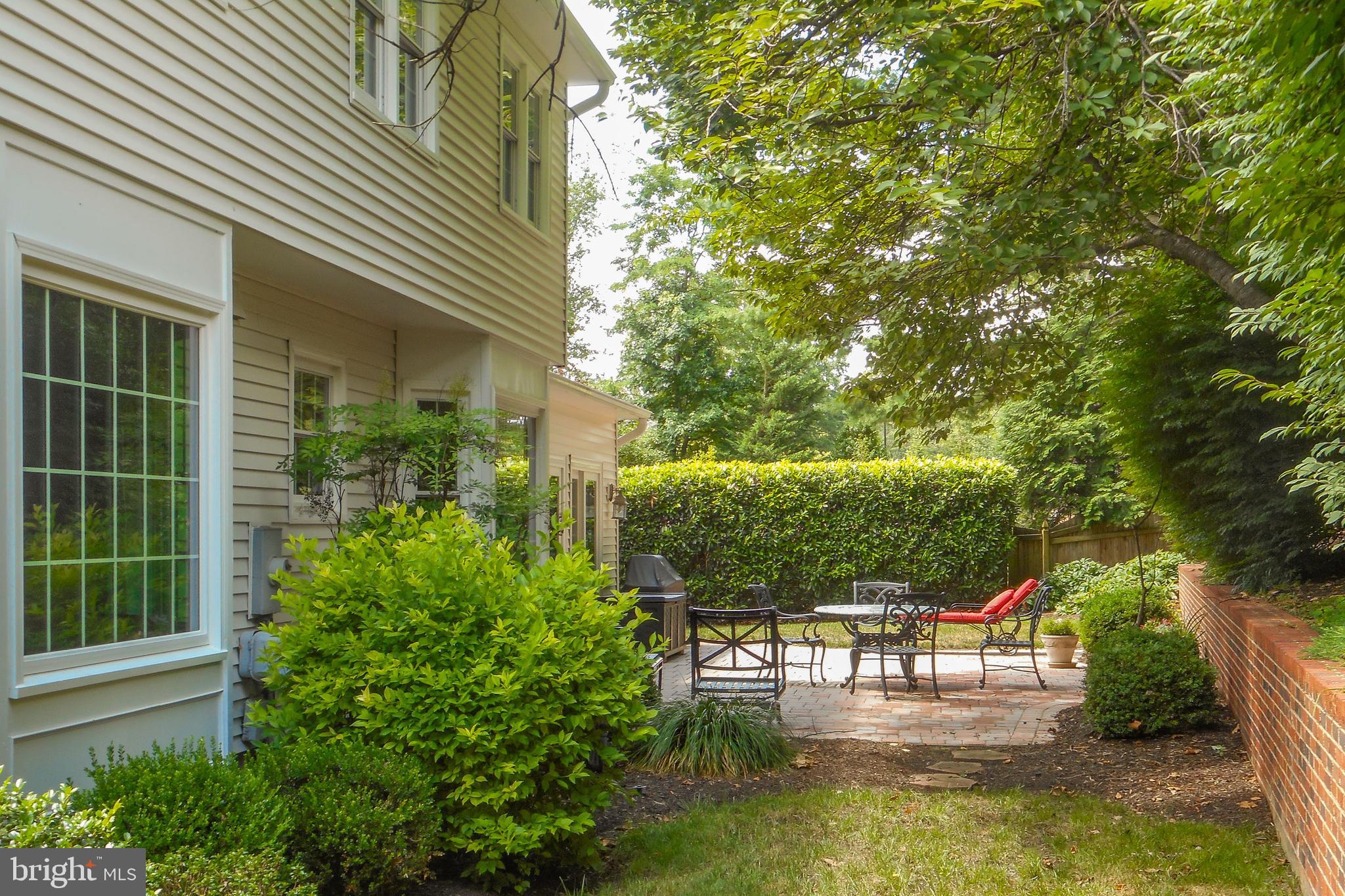 HAWTHORNE ESTATES - Residential