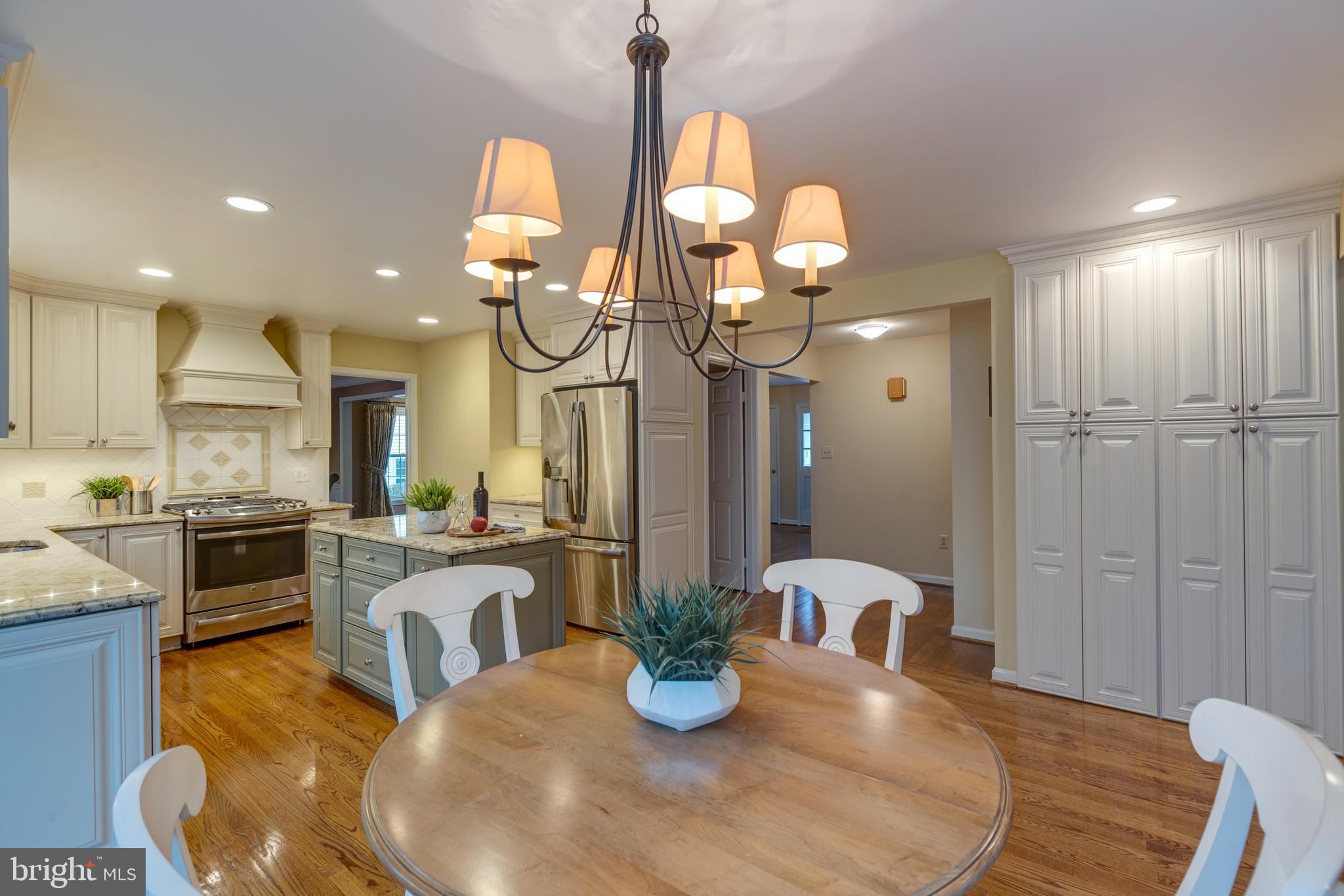 HAWTHORNE ESTATES - Residential