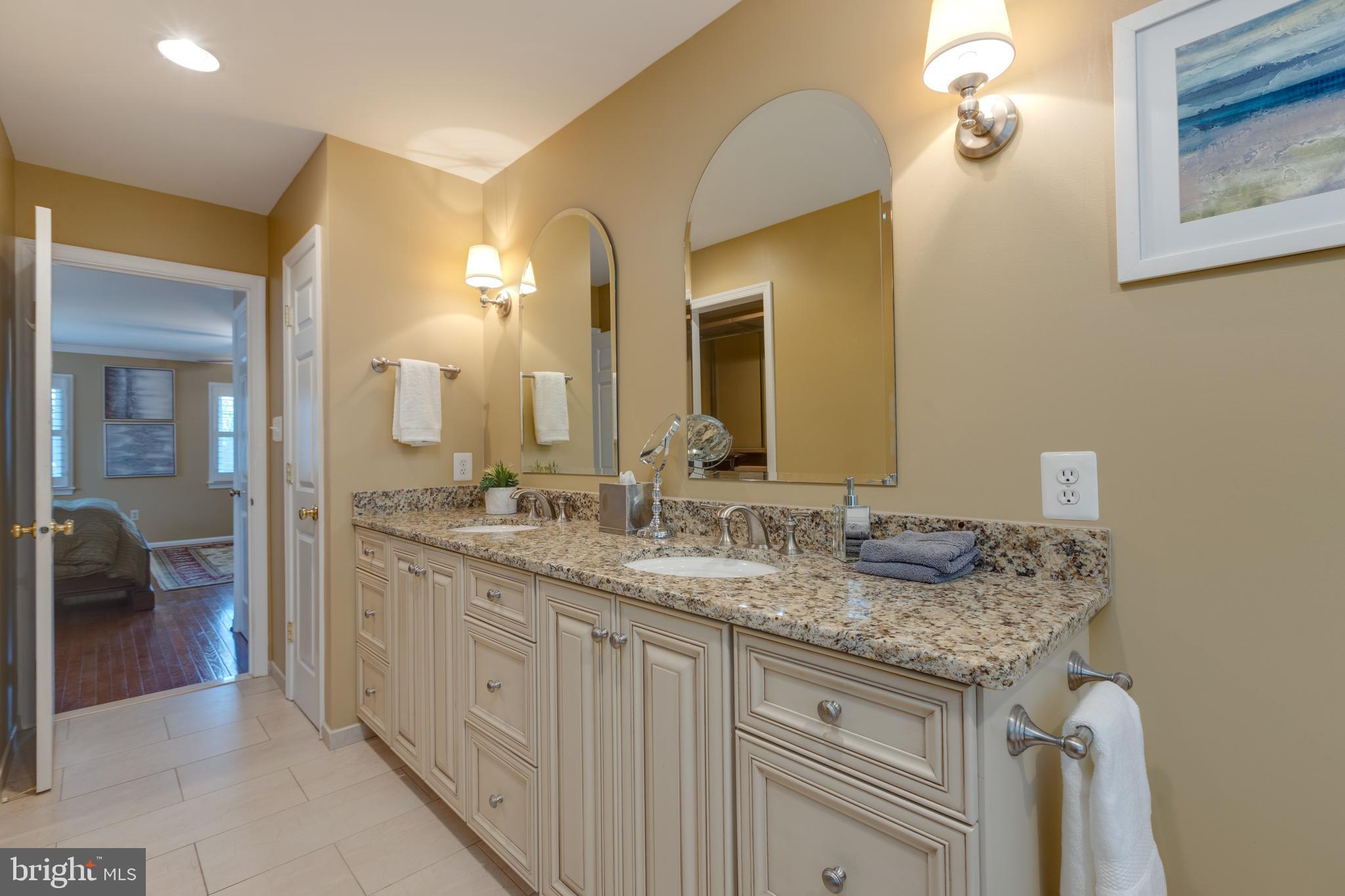 HAWTHORNE ESTATES - Residential