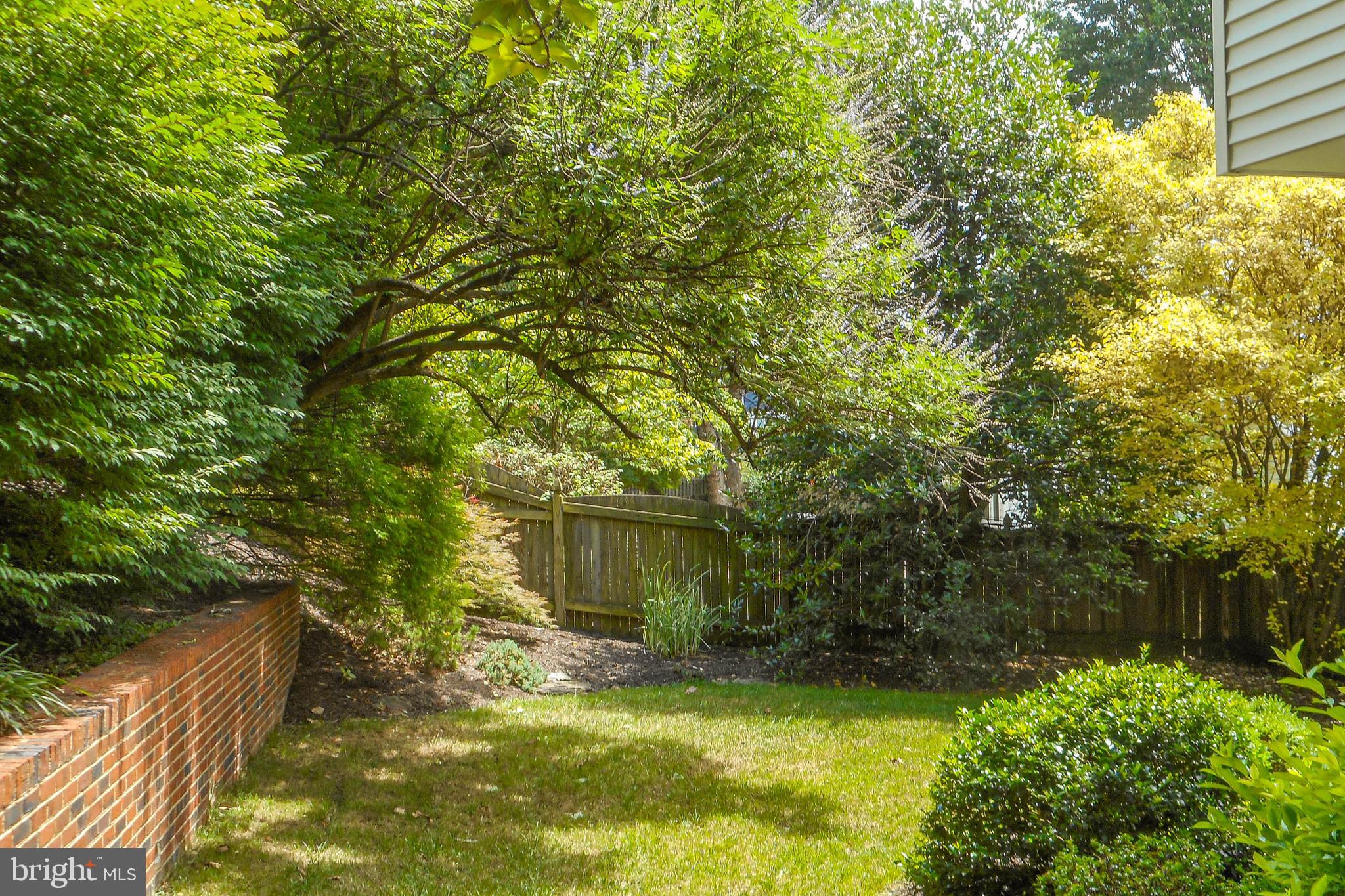 HAWTHORNE ESTATES - Residential