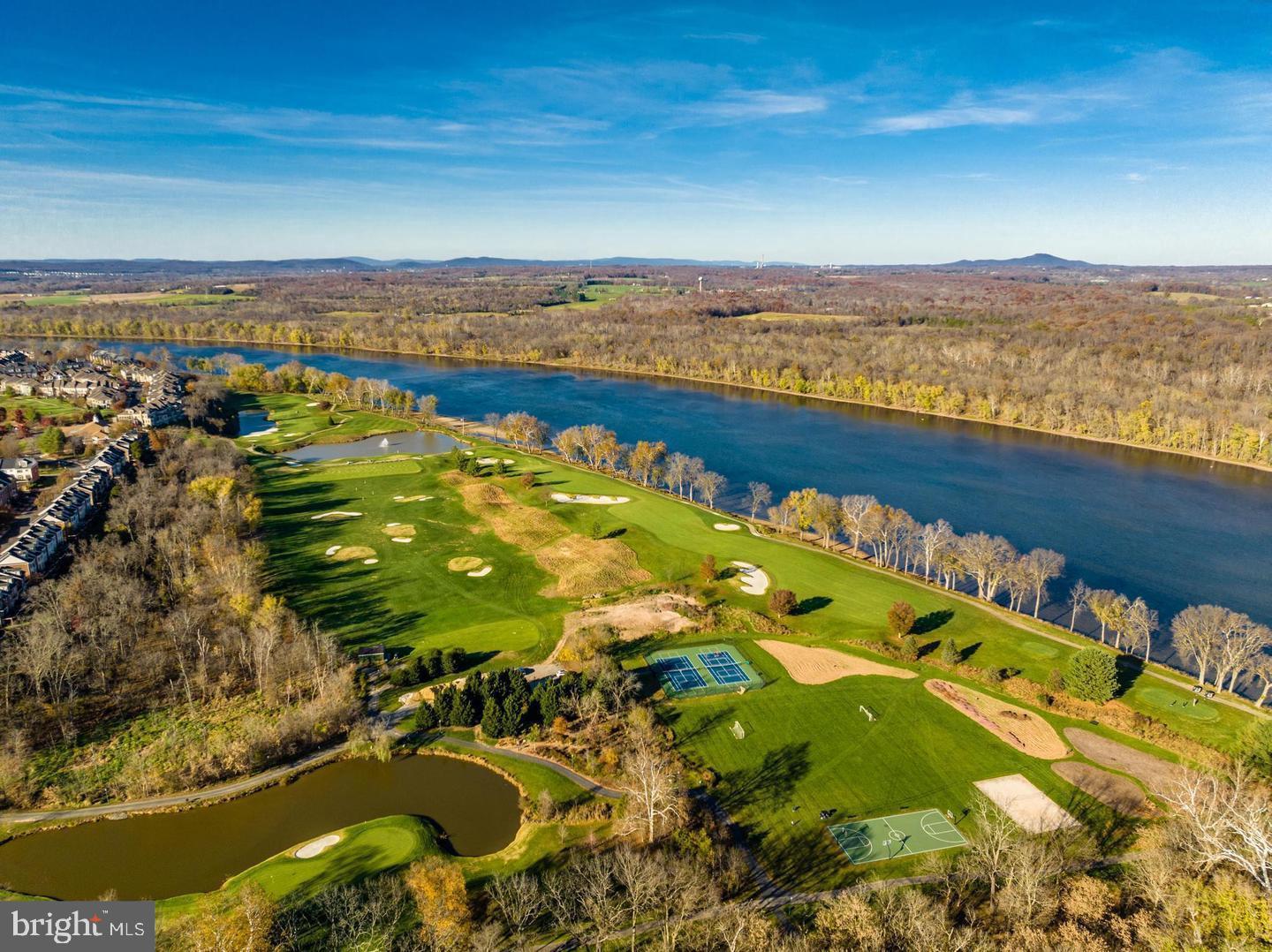 RIVER CREEK - Residential