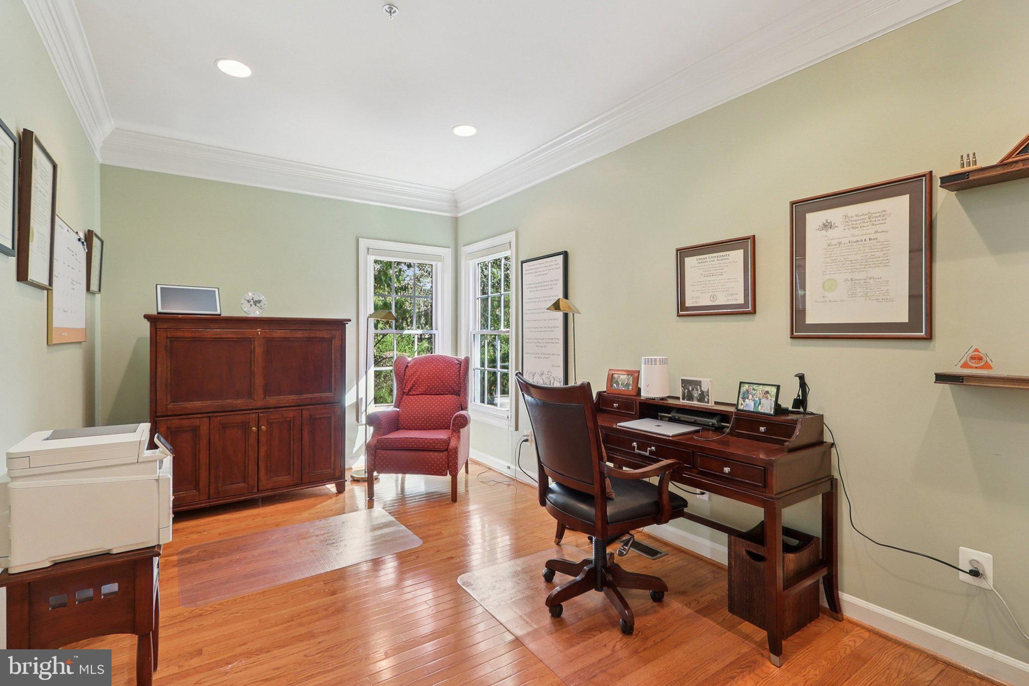 RIVER CREEK - Residential