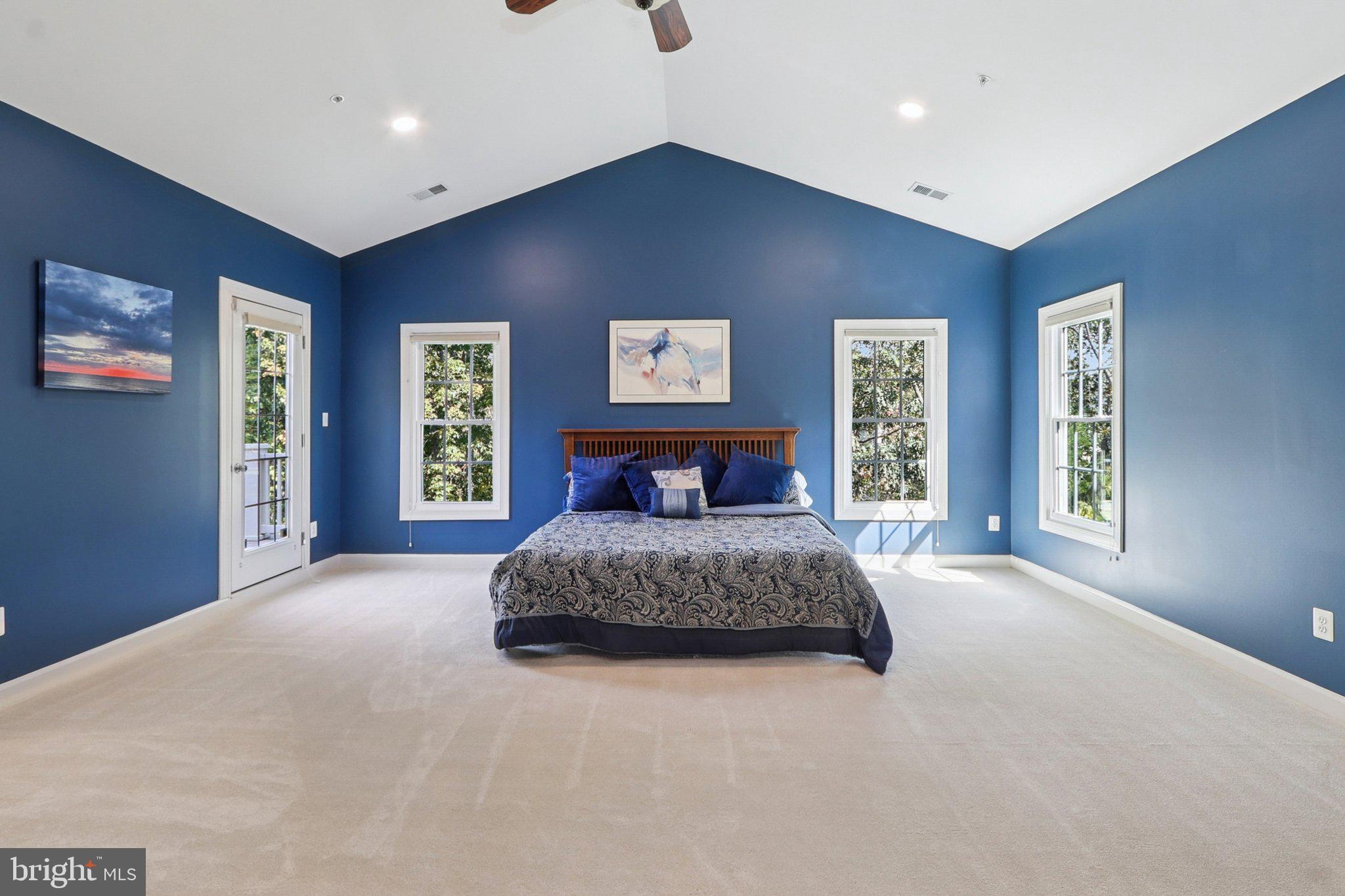 RIVER CREEK - Residential