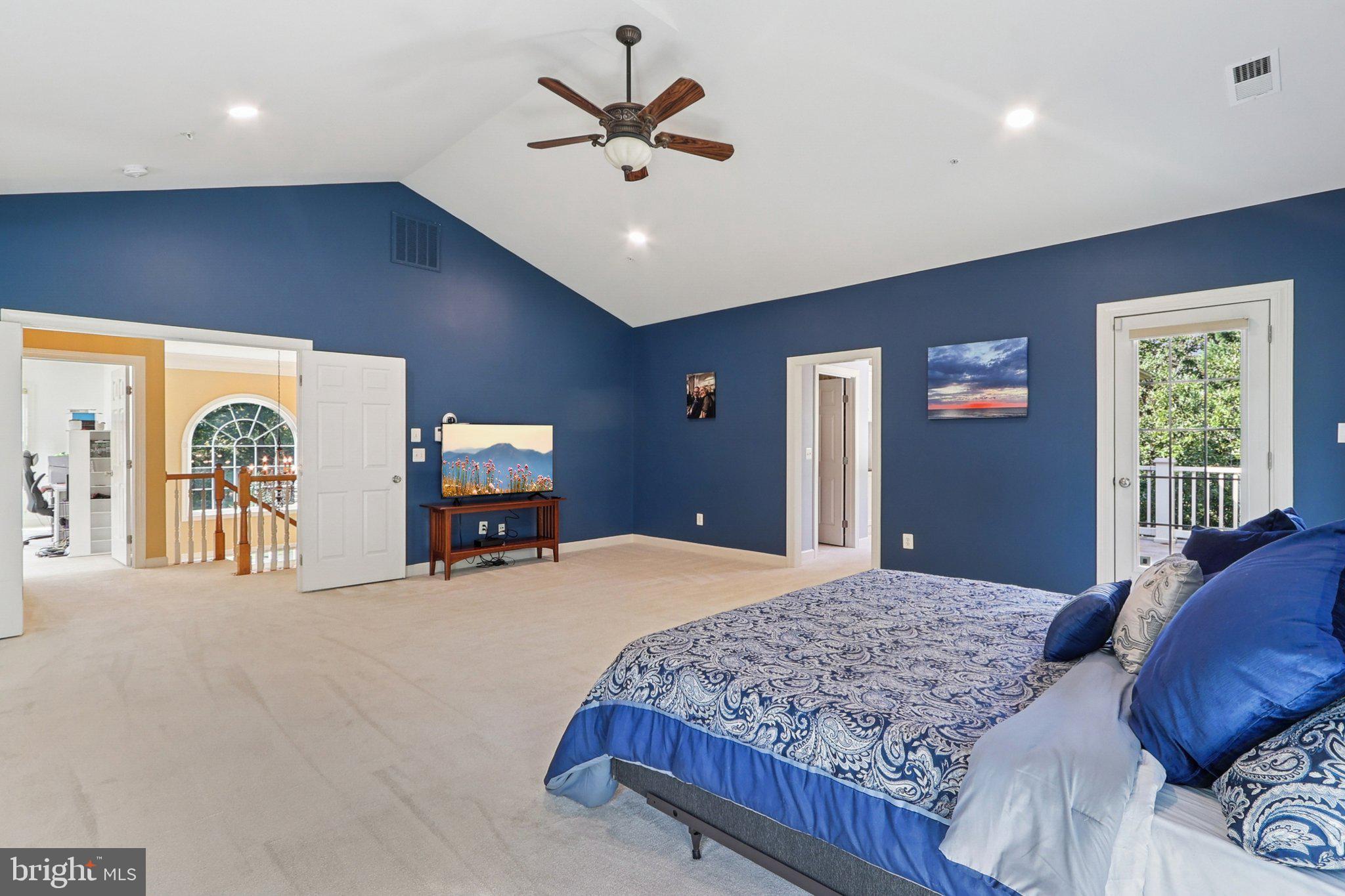 RIVER CREEK - Residential