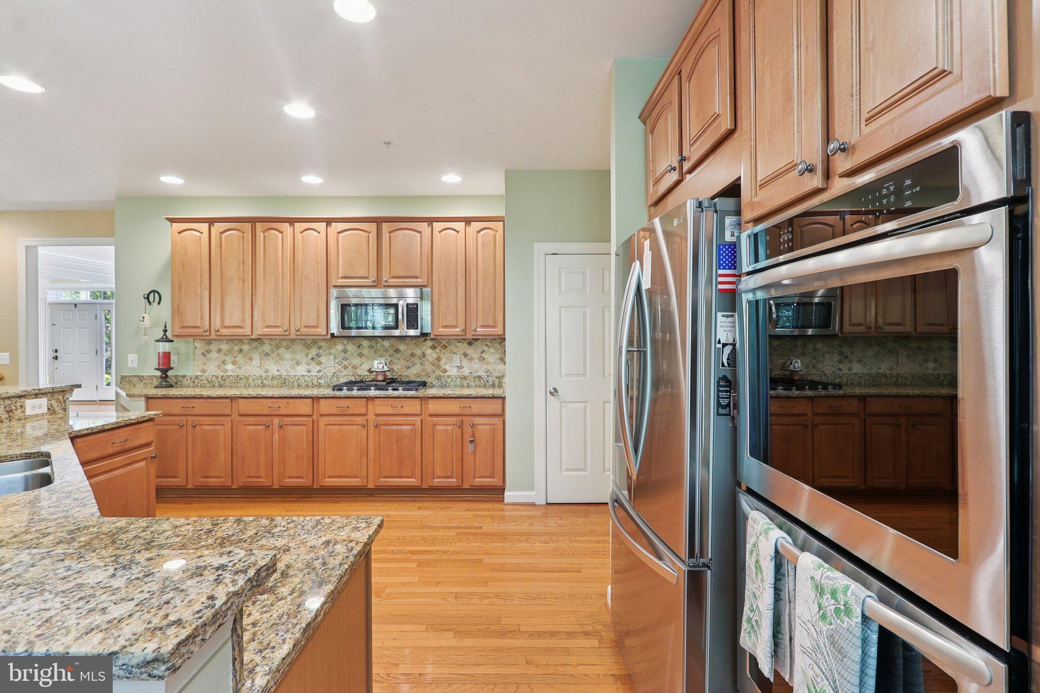 RIVER CREEK - Residential