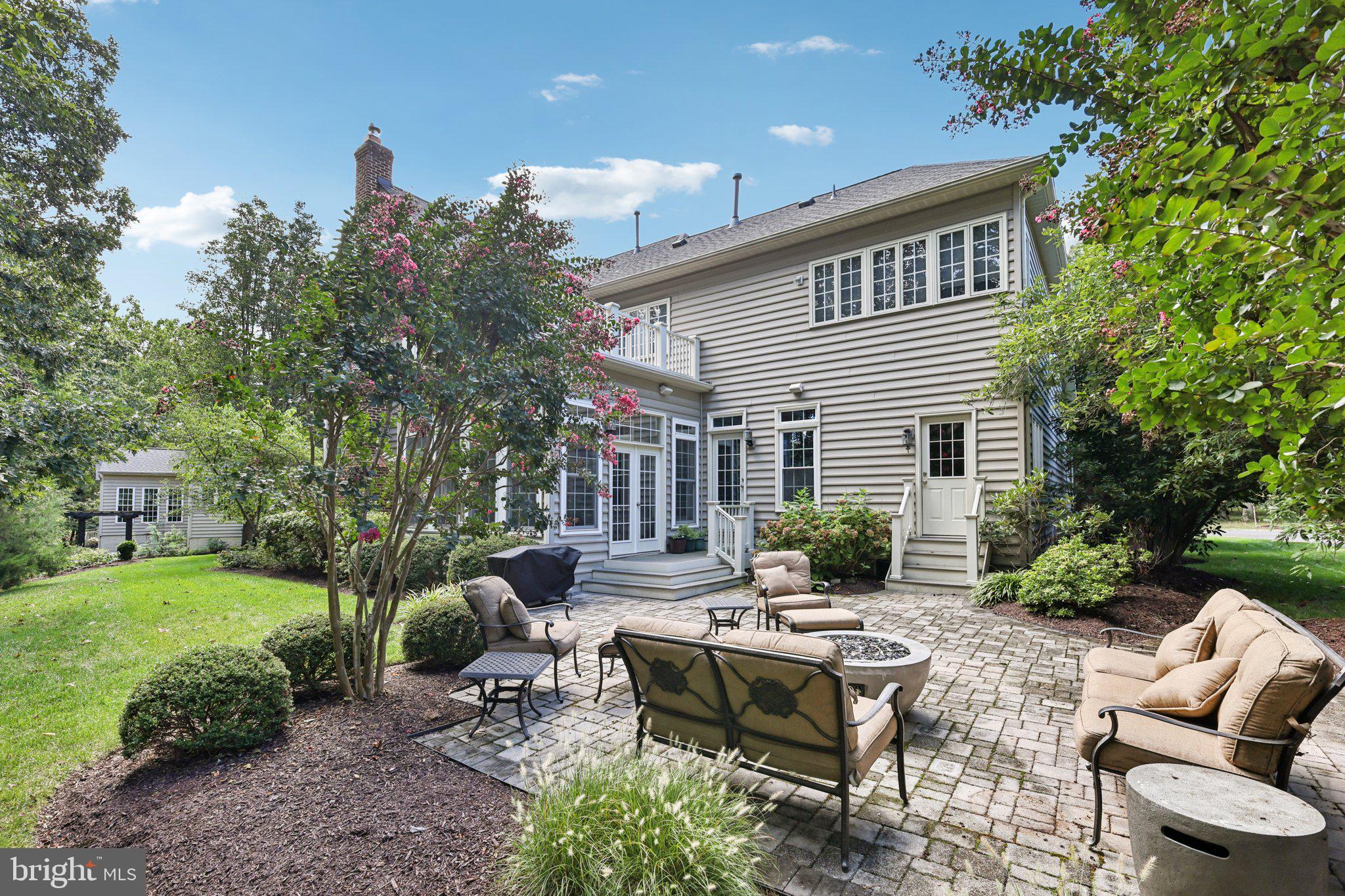 RIVER CREEK - Residential