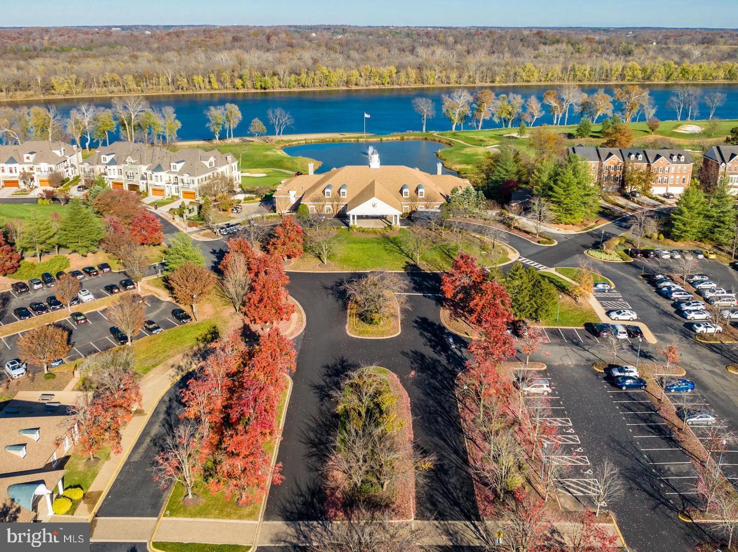 RIVER CREEK - Residential