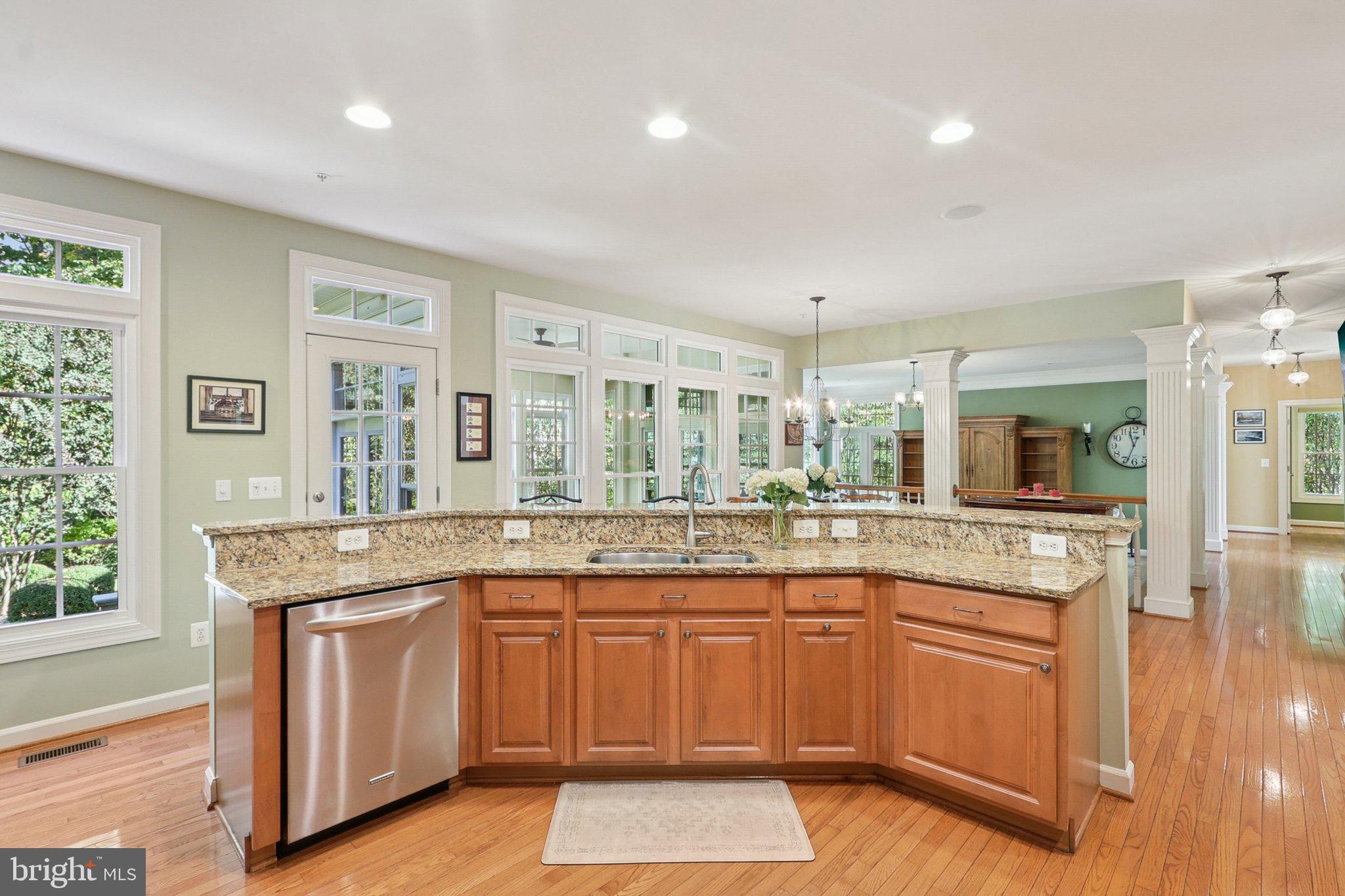 RIVER CREEK - Residential