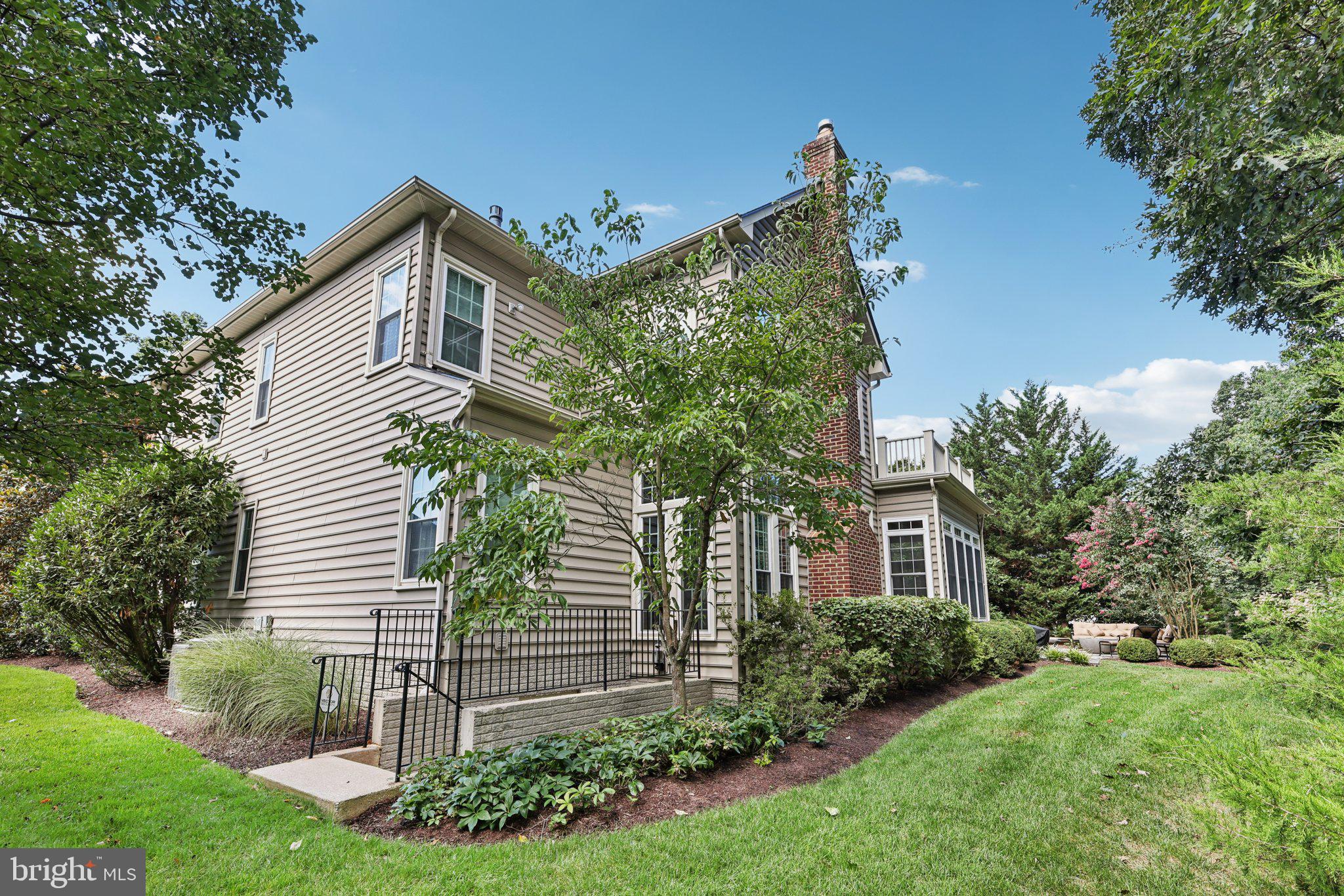 RIVER CREEK - Residential