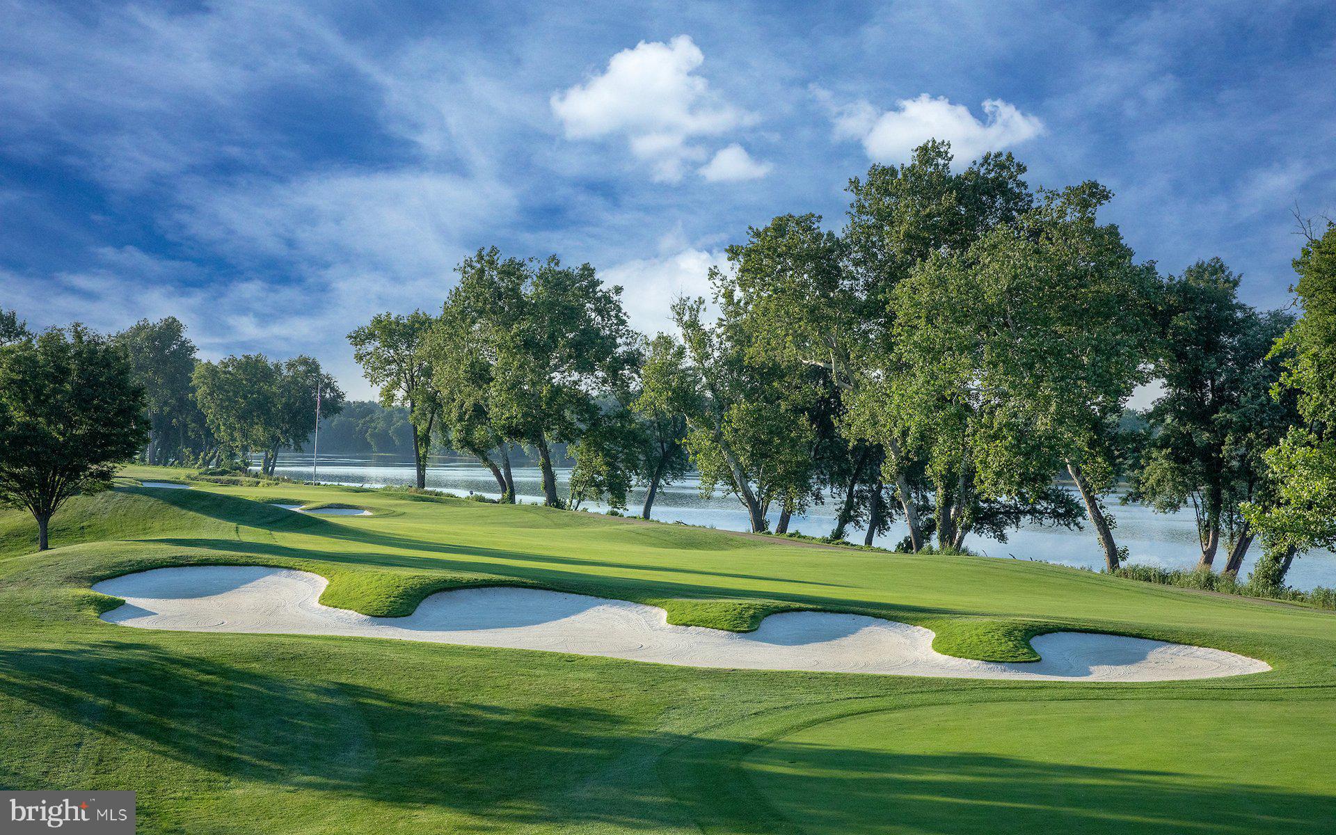 RIVER CREEK - Residential