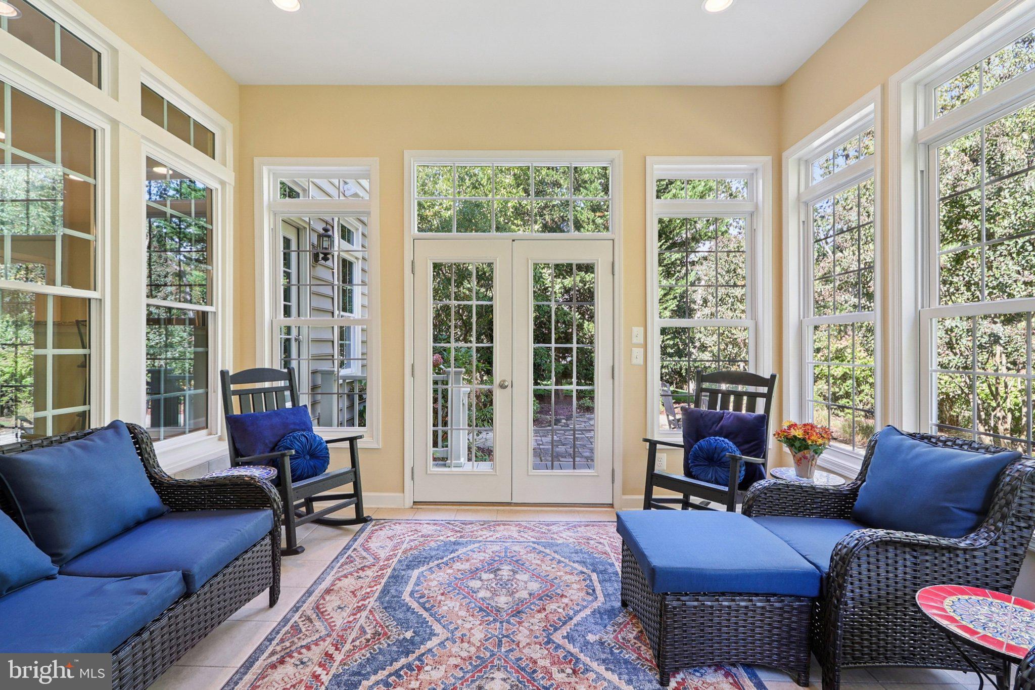 RIVER CREEK - Residential