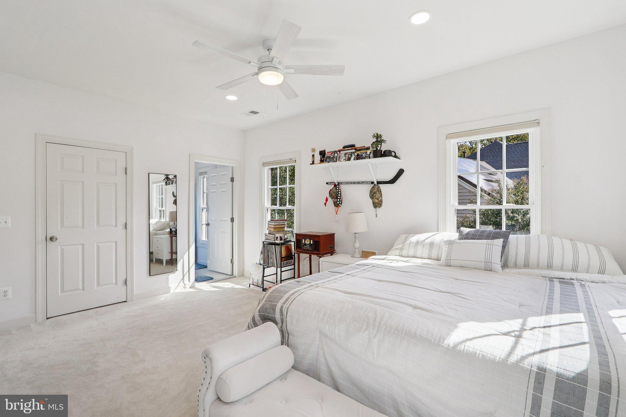 RIVER CREEK - Residential