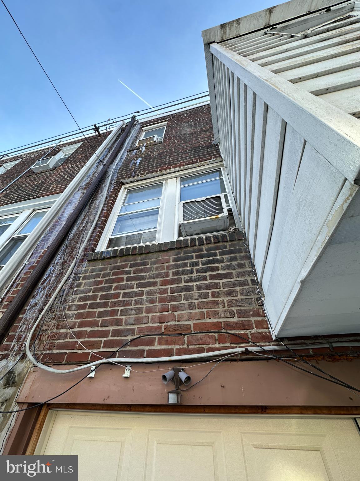 2529 S ASHFORD STREET